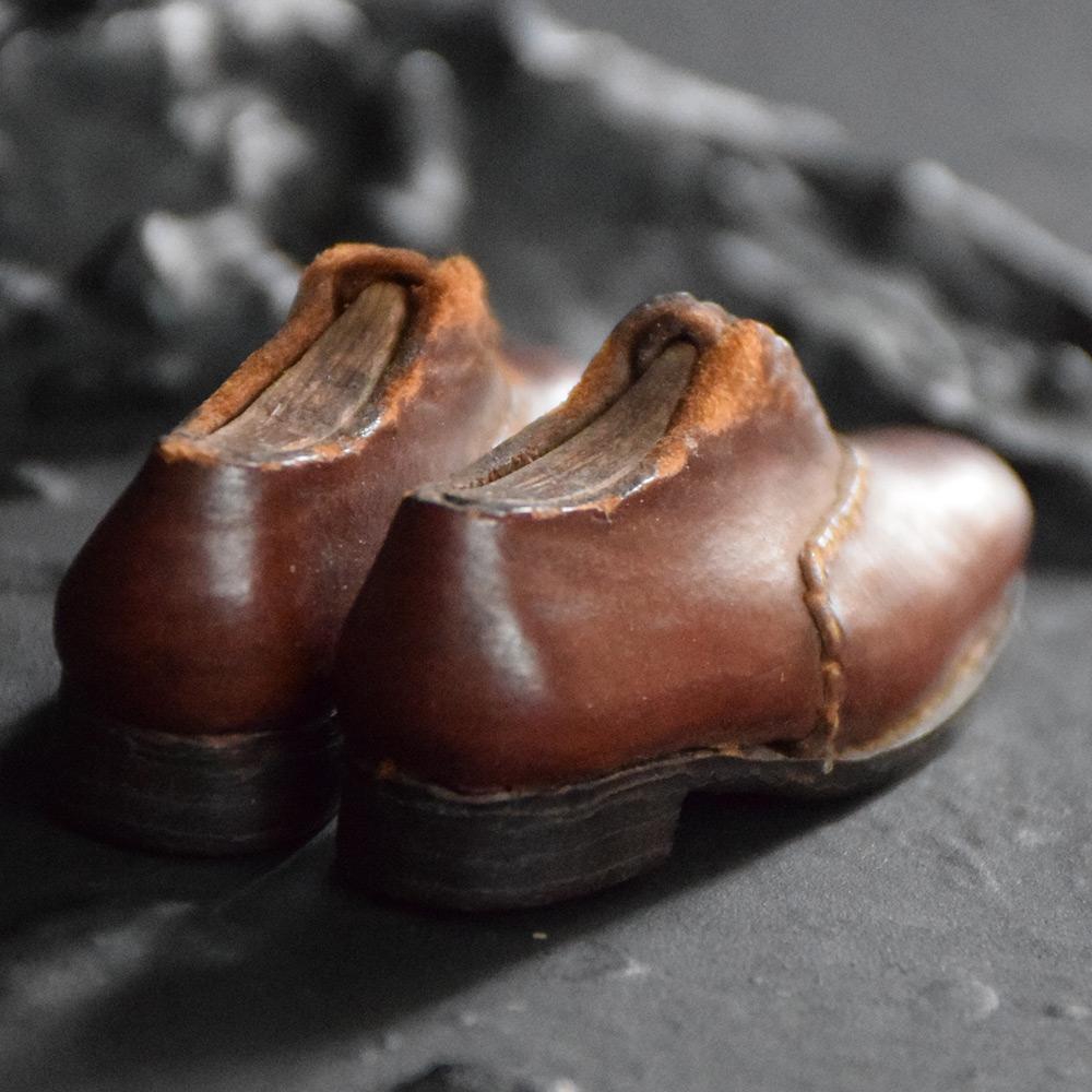 Lehre Schuhe des frühen 20. Jahrhunderts (Viktorianisch) im Angebot