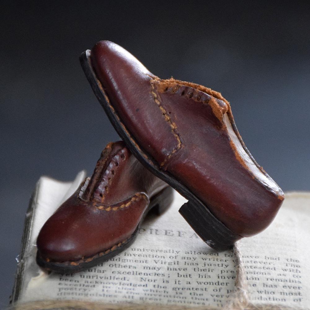 Lehre Schuhe des frühen 20. Jahrhunderts (Leder) im Angebot