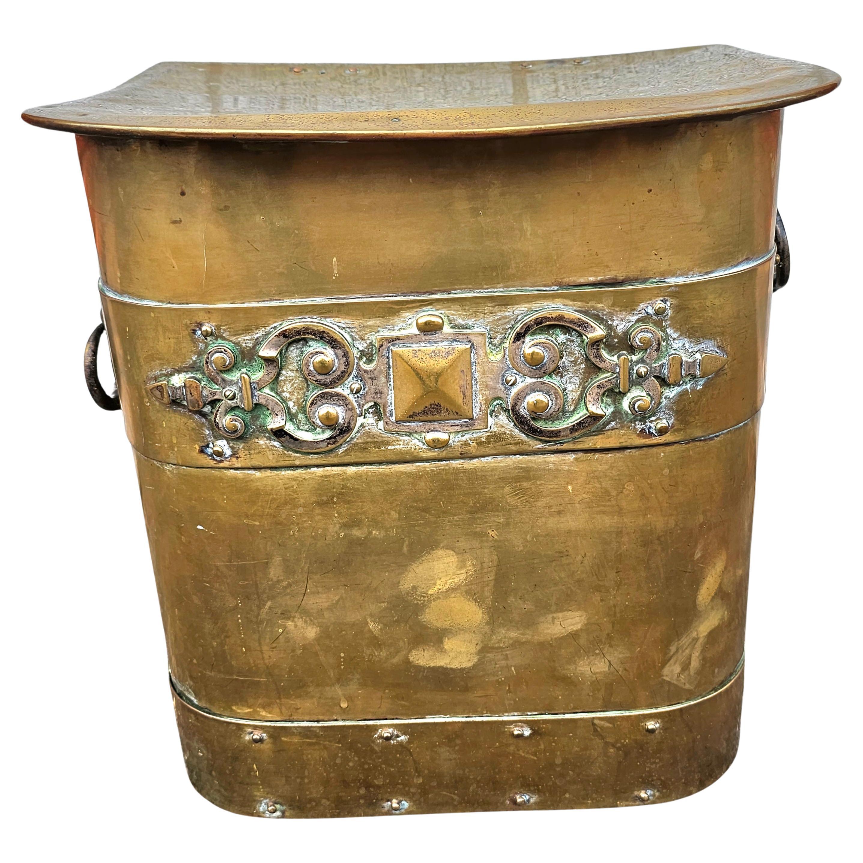 Early 20th Century Art Deco Brass Fireplace Fuel Bucket For Sale