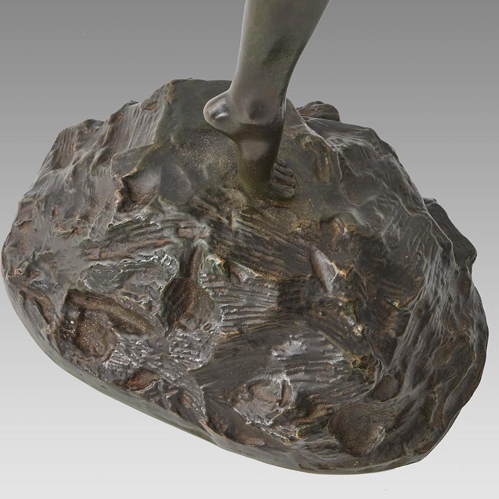 Art-déco-Bronze des frühen 20. Jahrhunderts mit dem Titel „Diana“ von Pierre Le Faguays im Angebot 5
