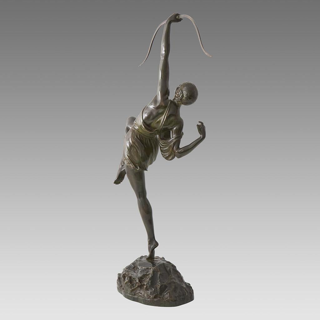 Art-déco-Bronze des frühen 20. Jahrhunderts mit dem Titel „Diana“ von Pierre Le Faguays (Gegossen) im Angebot