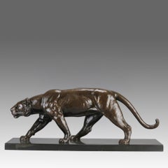"Panthère", scultura in bronzo in stile Art Déco dei primi anni del XX secolo, opera di Alexandre Ouline