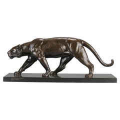 "Panthère", scultura in bronzo in stile Art Déco dei primi anni del XX secolo, opera di Alexandre Ouline