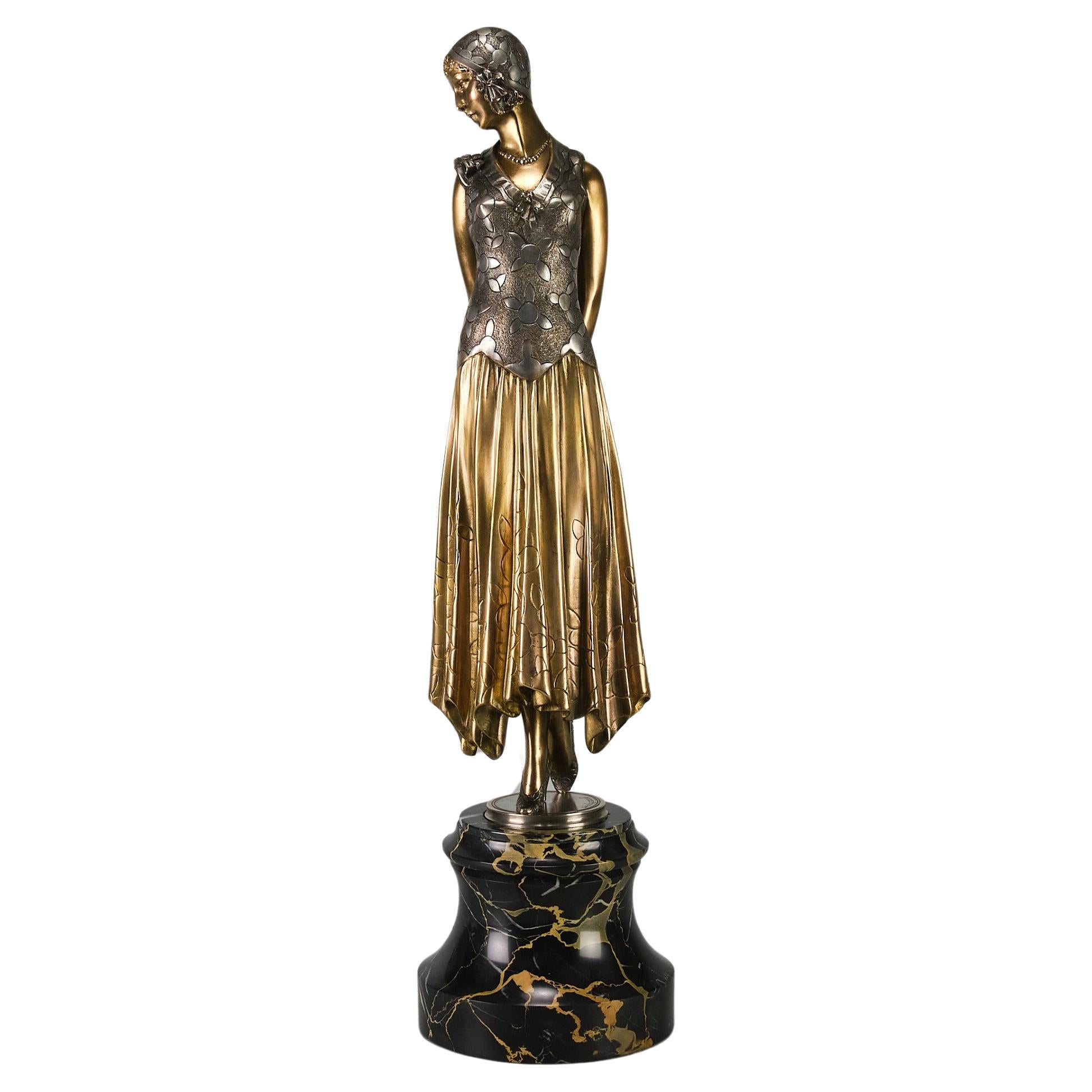 Art-Déco-Bronzeskulptur mit dem Titel „Buch Dame“ von D Chiparus aus dem frühen 20. Jahrhundert im Angebot
