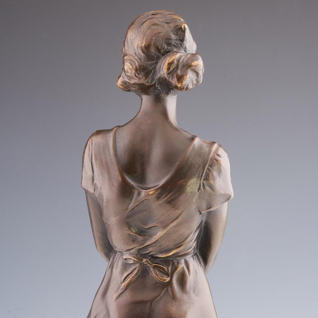 Bronzeskulptur mit dem Titel „Whip Girl“ von Bruno Zach aus dem frühen 20. Jahrhundert im Angebot 6