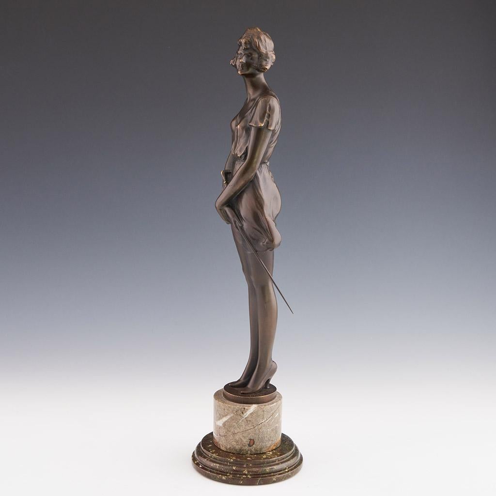 Bronzeskulptur mit dem Titel „Whip Girl“ von Bruno Zach aus dem frühen 20. Jahrhundert (Art déco) im Angebot