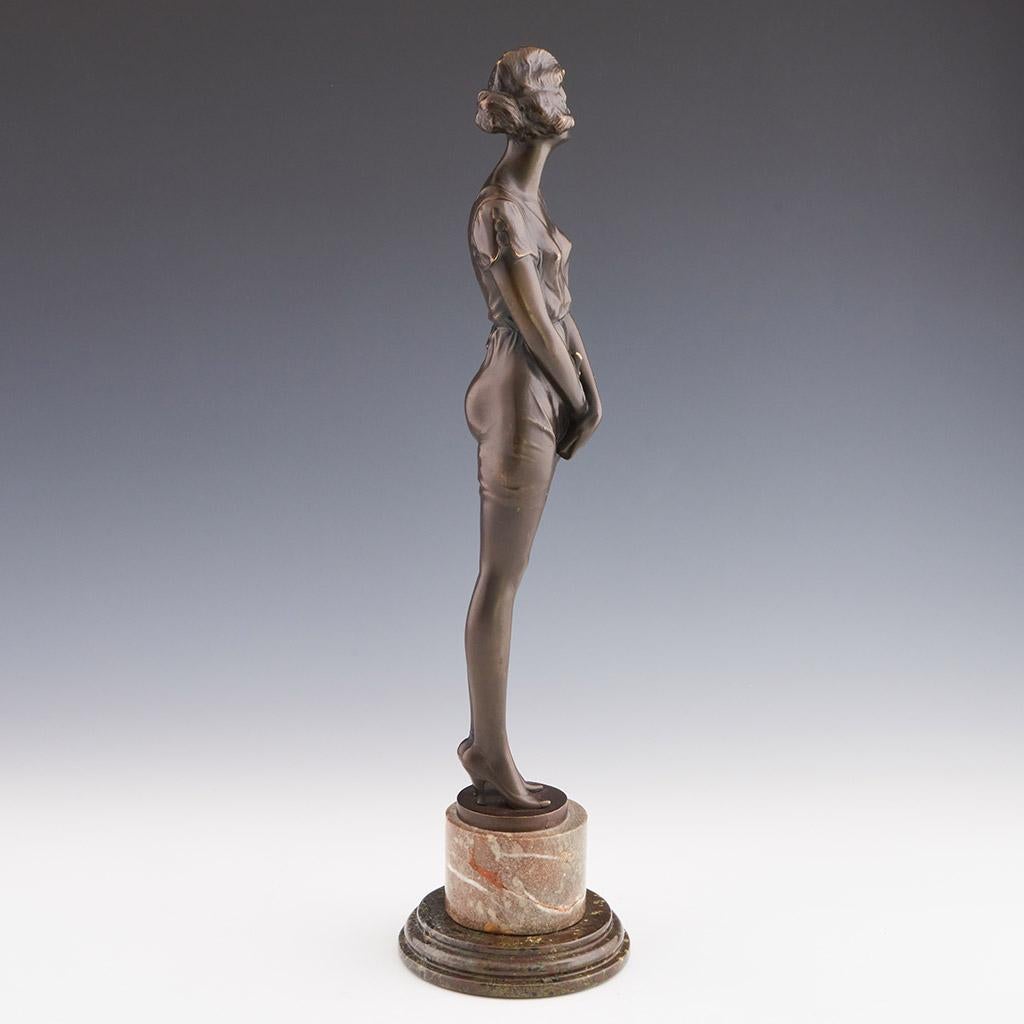 Bronzeskulptur mit dem Titel „Whip Girl“ von Bruno Zach aus dem frühen 20. Jahrhundert im Angebot 1