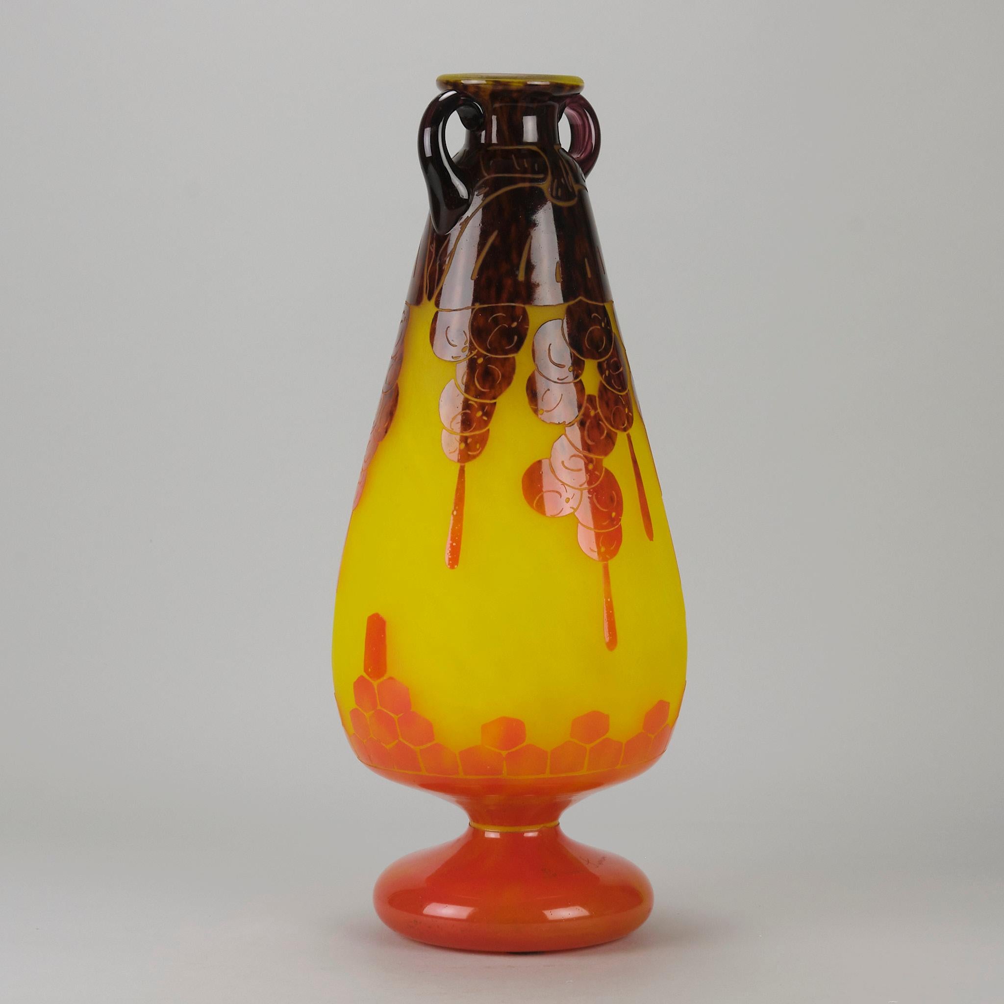 20ième siècle Vase 