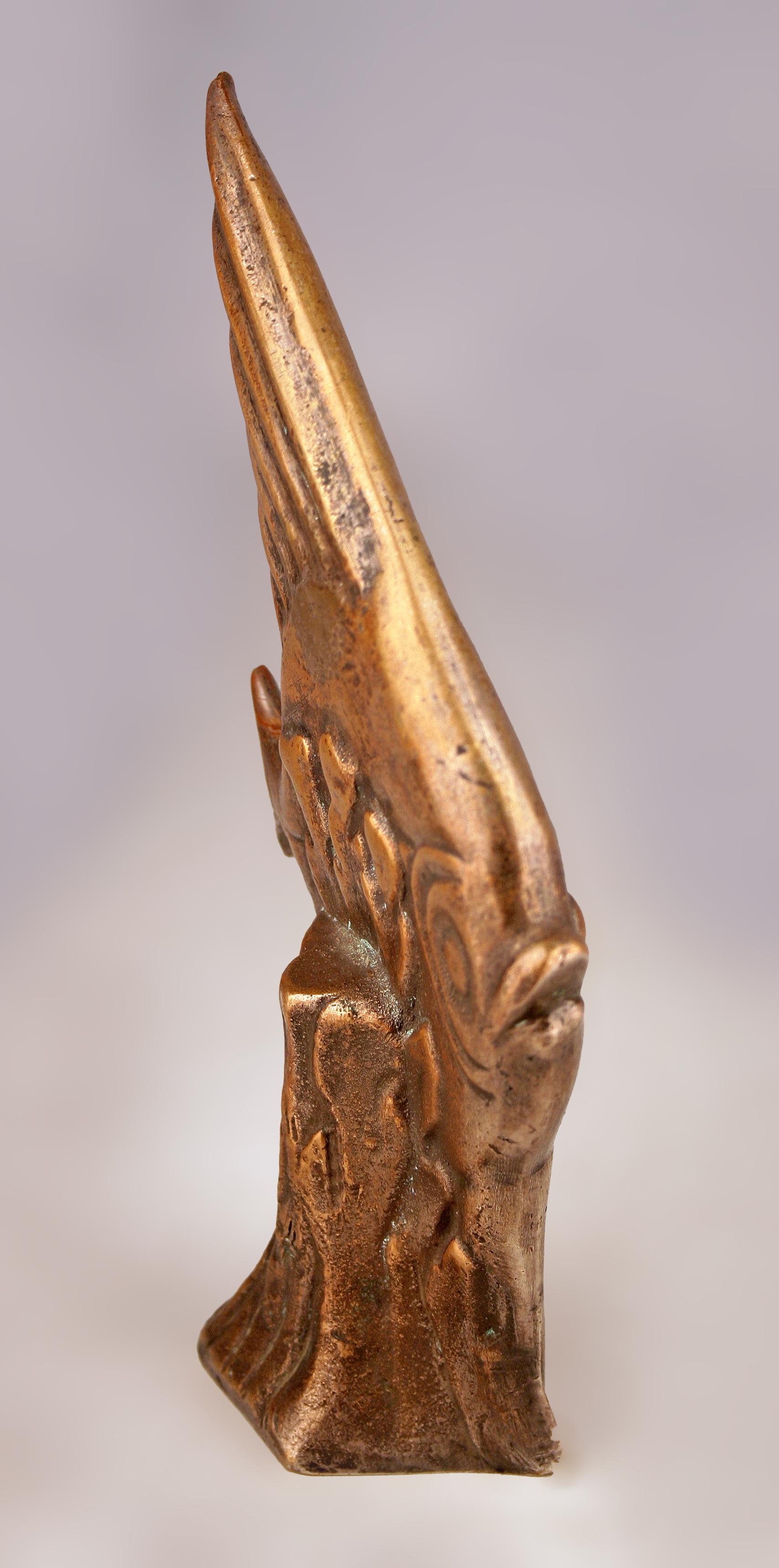 Anfang des 20. Jahrhunderts Art Déco Französisch patiniert Bronze-Skulptur eines Engels Fisch (Geformt) im Angebot