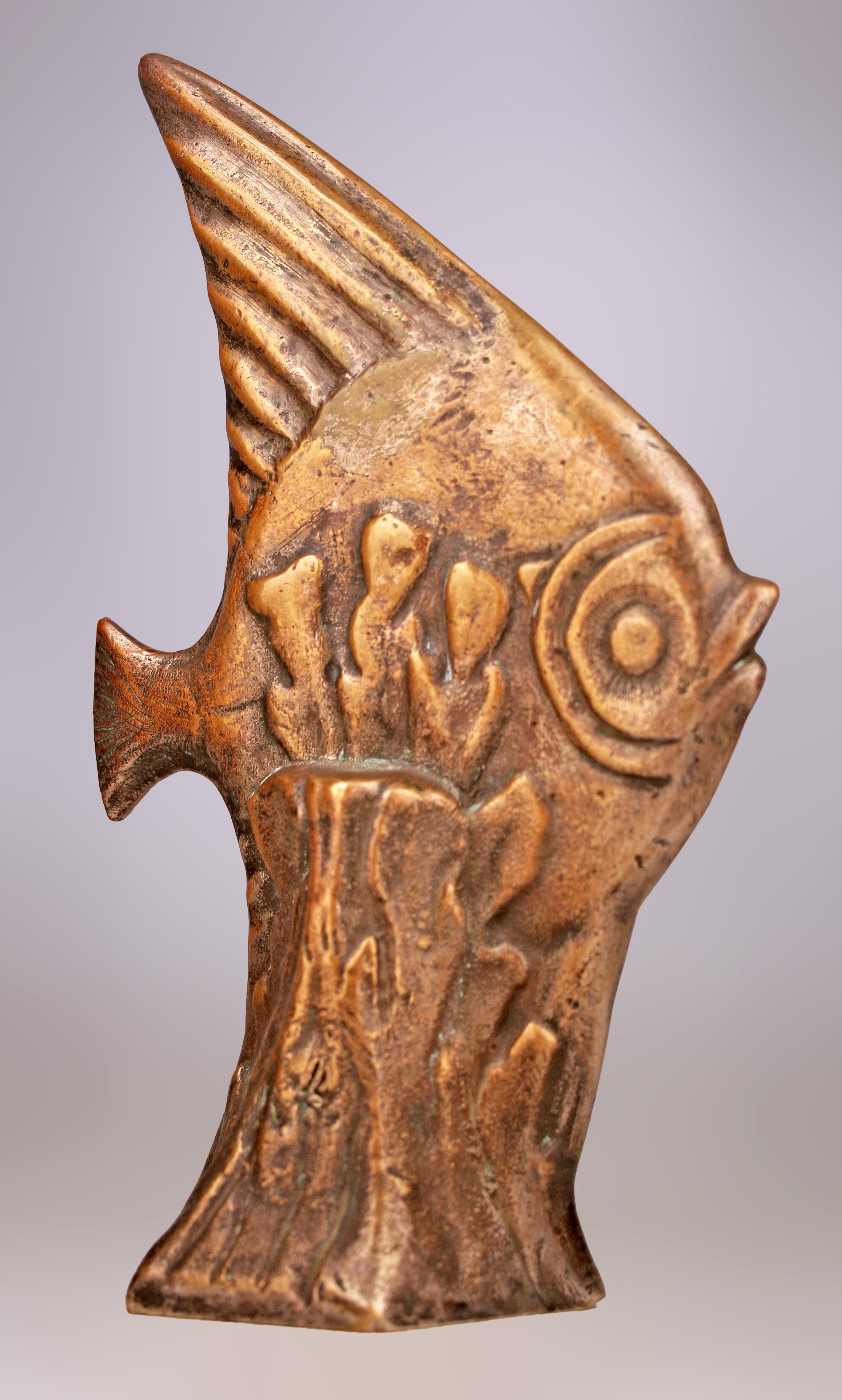 Anfang des 20. Jahrhunderts Art Déco Französisch patiniert Bronze-Skulptur eines Engels Fisch (Kupfer) im Angebot