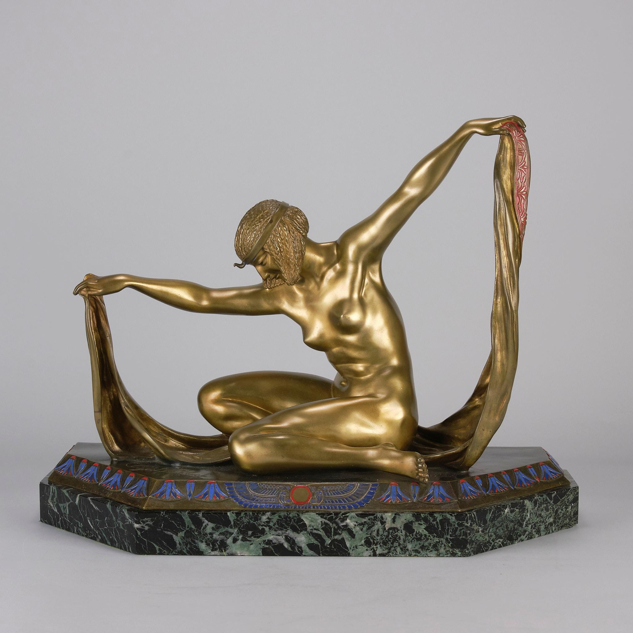 Art Déco Scultura in bronzo dorato Art Deco del primo Novecento 