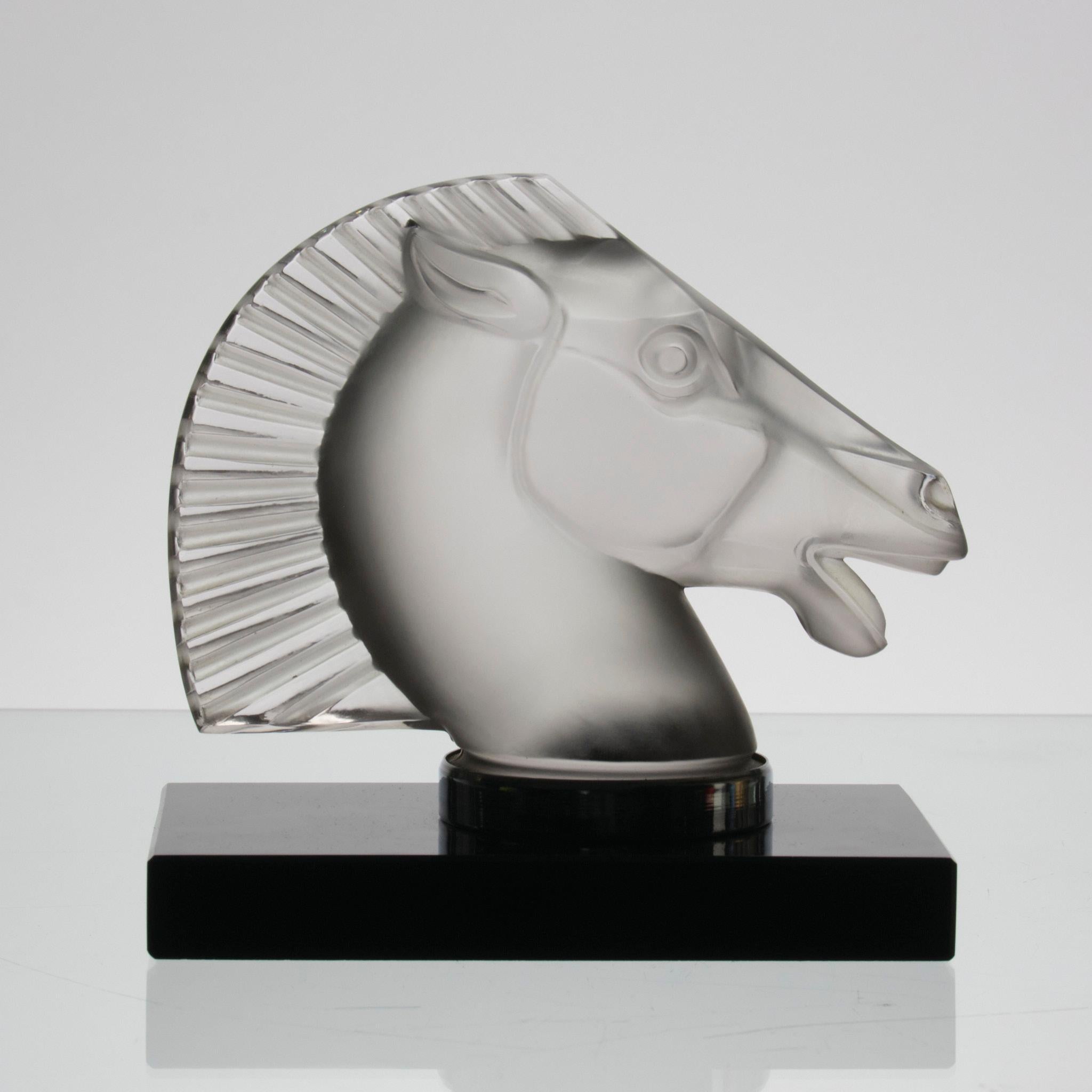 XX secolo Mascotte di auto in vetro Art Deco dei primi del Novecento 