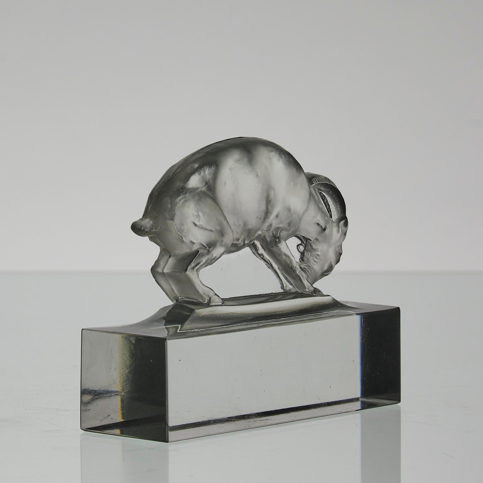 Verre Art Déco du début du 20ème siècle intitulé 