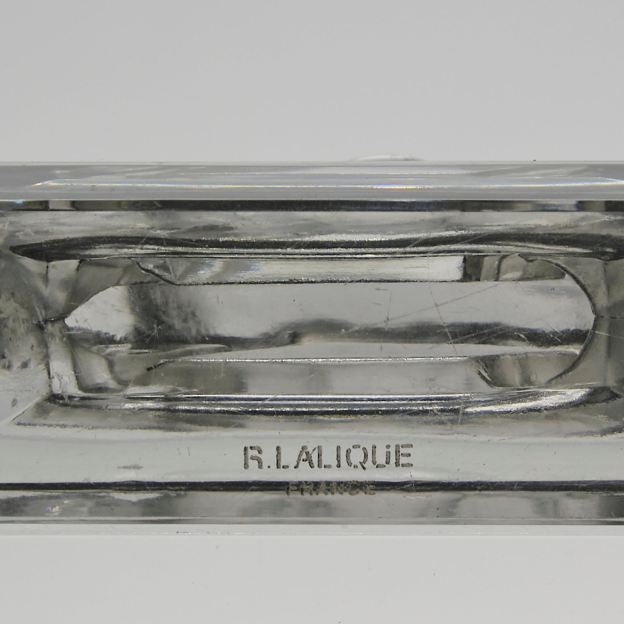 Verre Art Déco du début du 20ème siècle intitulé 