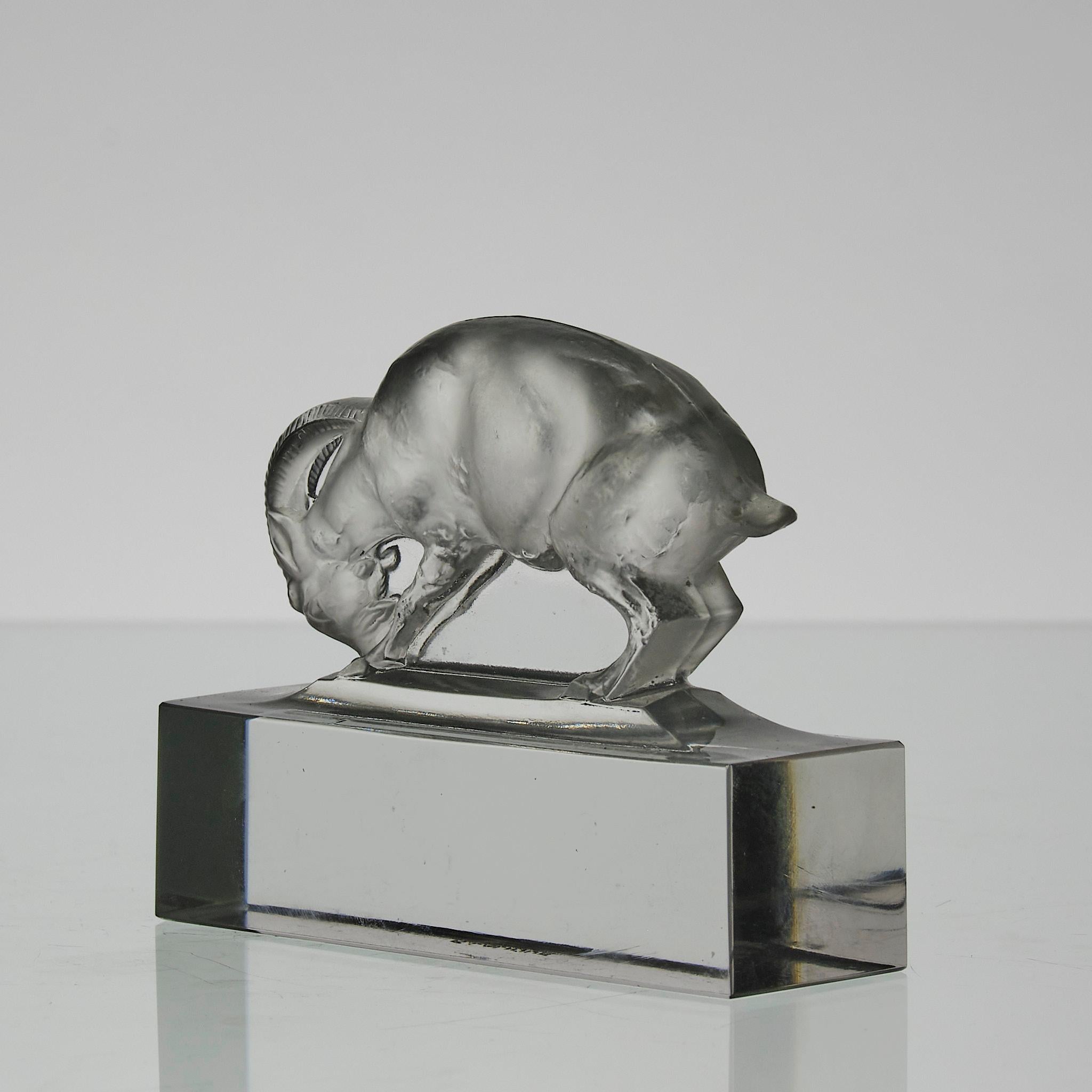 Verre Art Déco du début du 20ème siècle intitulé 