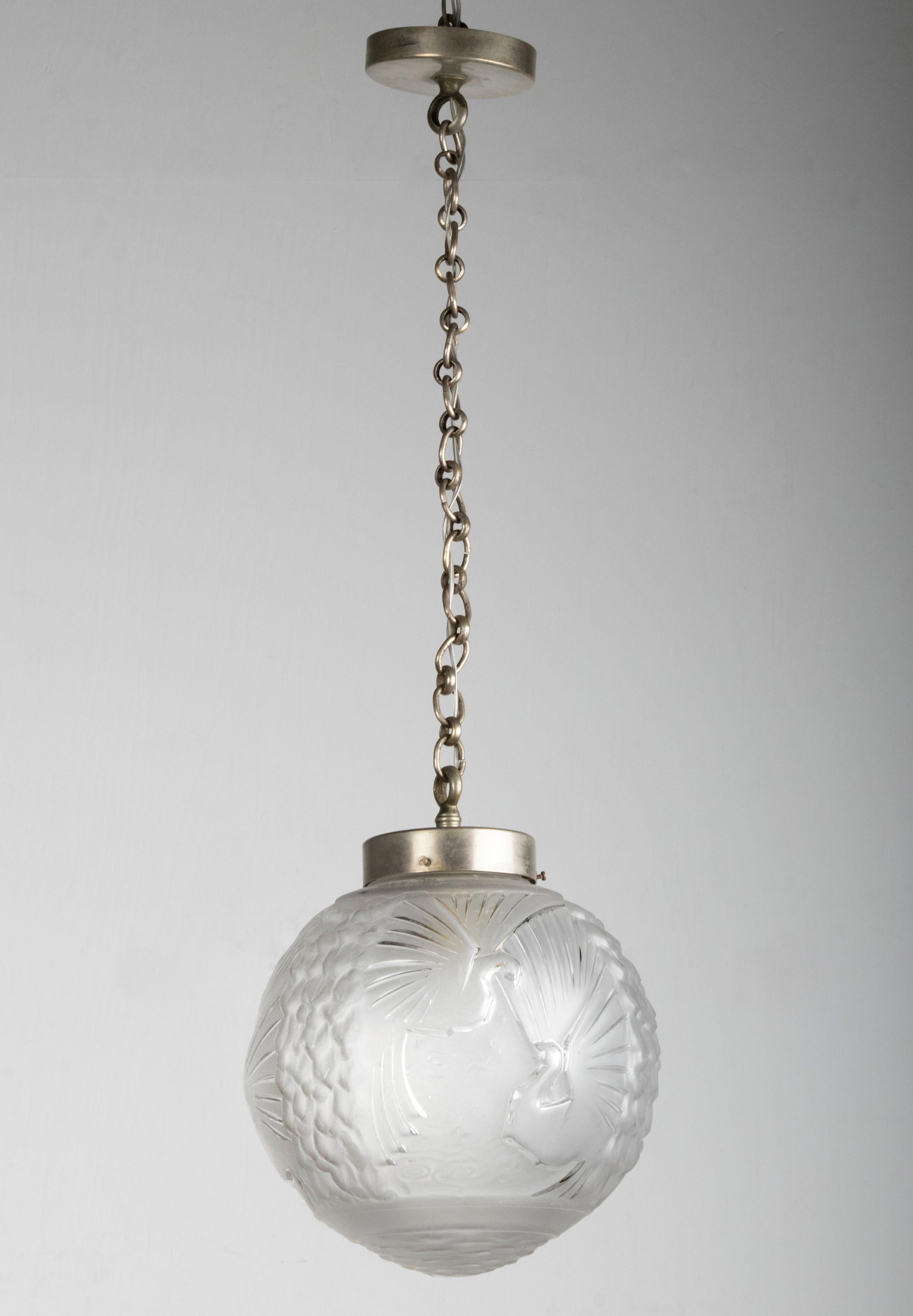Francese Lampada a lanterna a globo Art Deco dei primi del Novecento di Muller Frères in vendita
