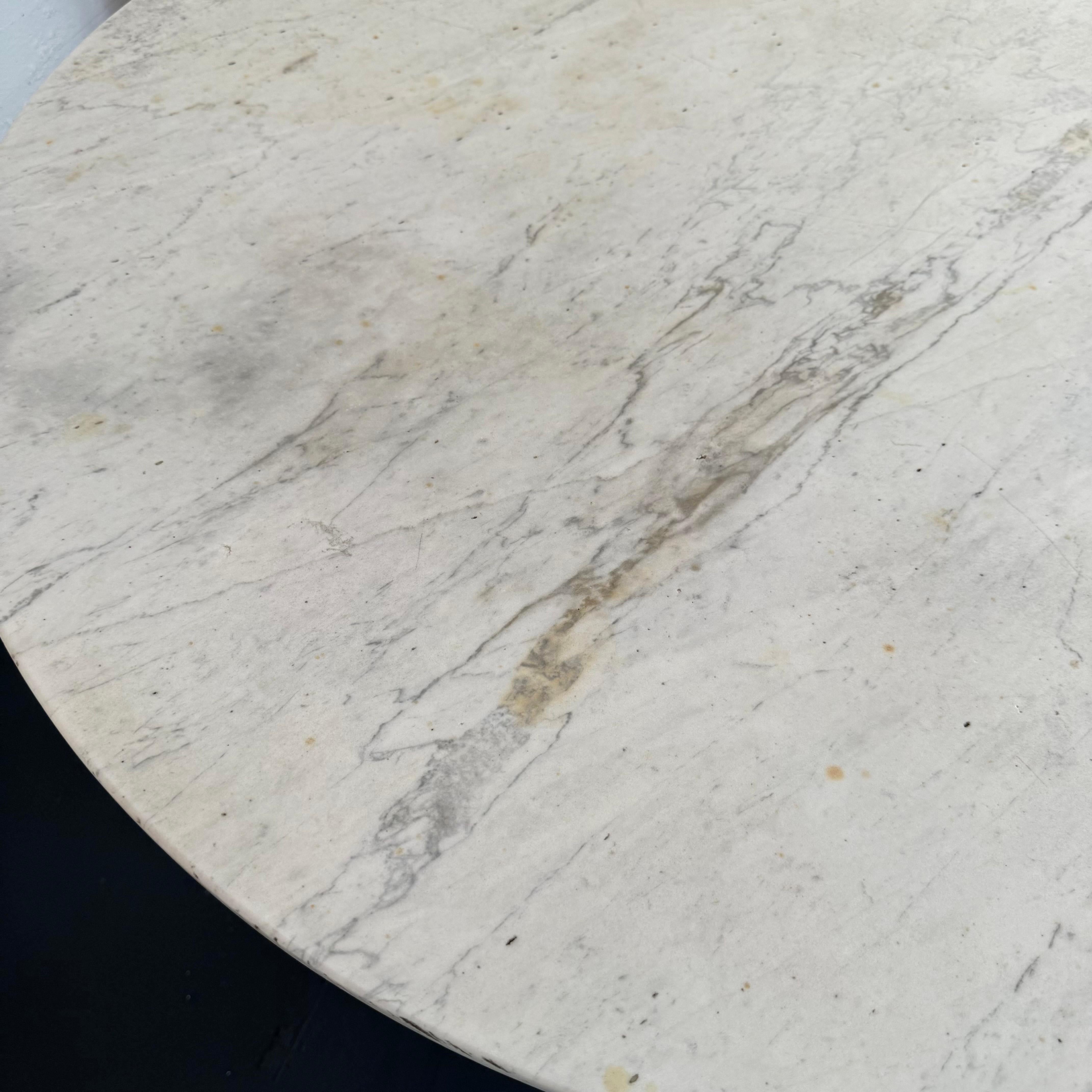 Early 20th Century Art Deco Marble And Cast Iron Bistro Table For Sale 7