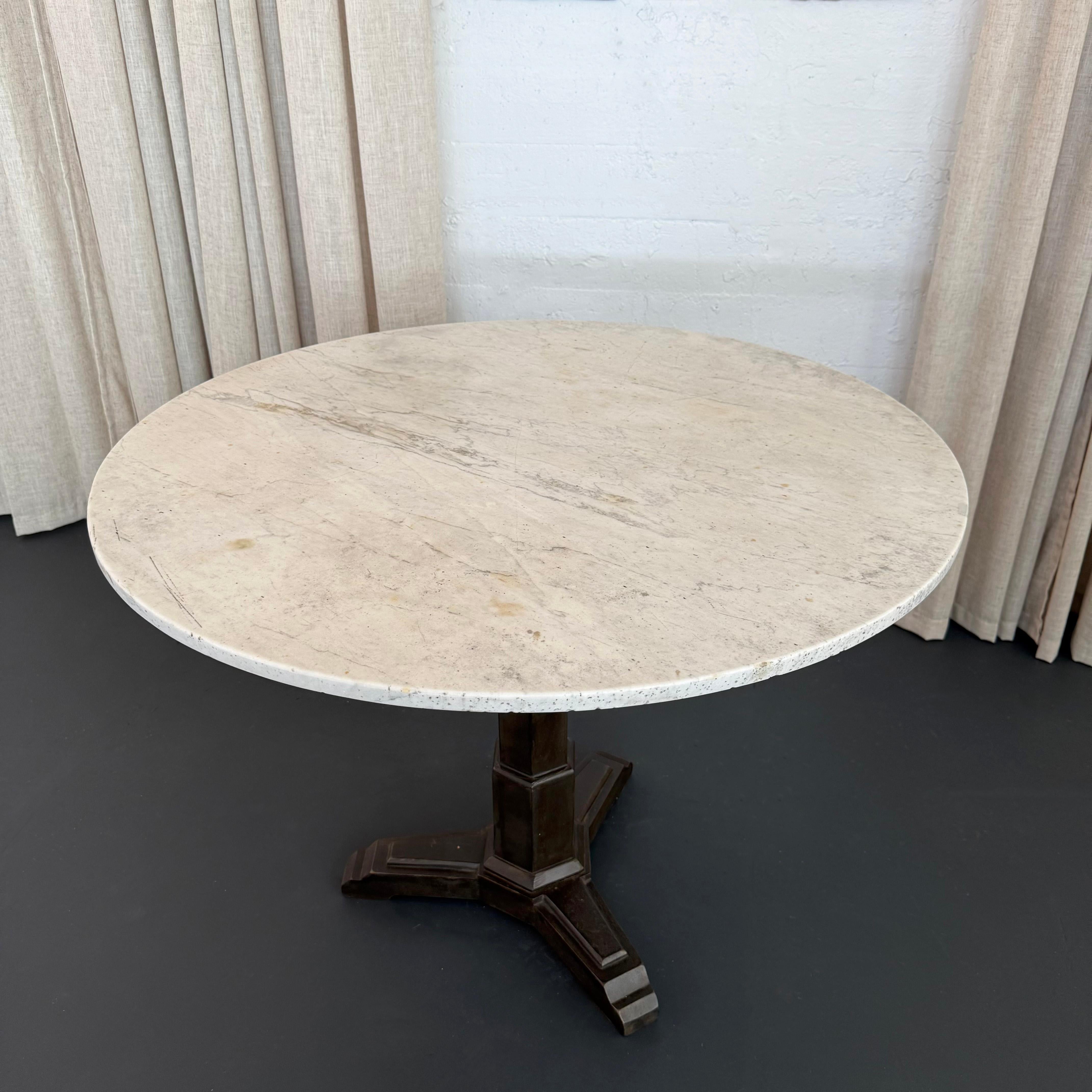 Early 20th Century Art Deco Marble And Cast Iron Bistro Table For Sale 8