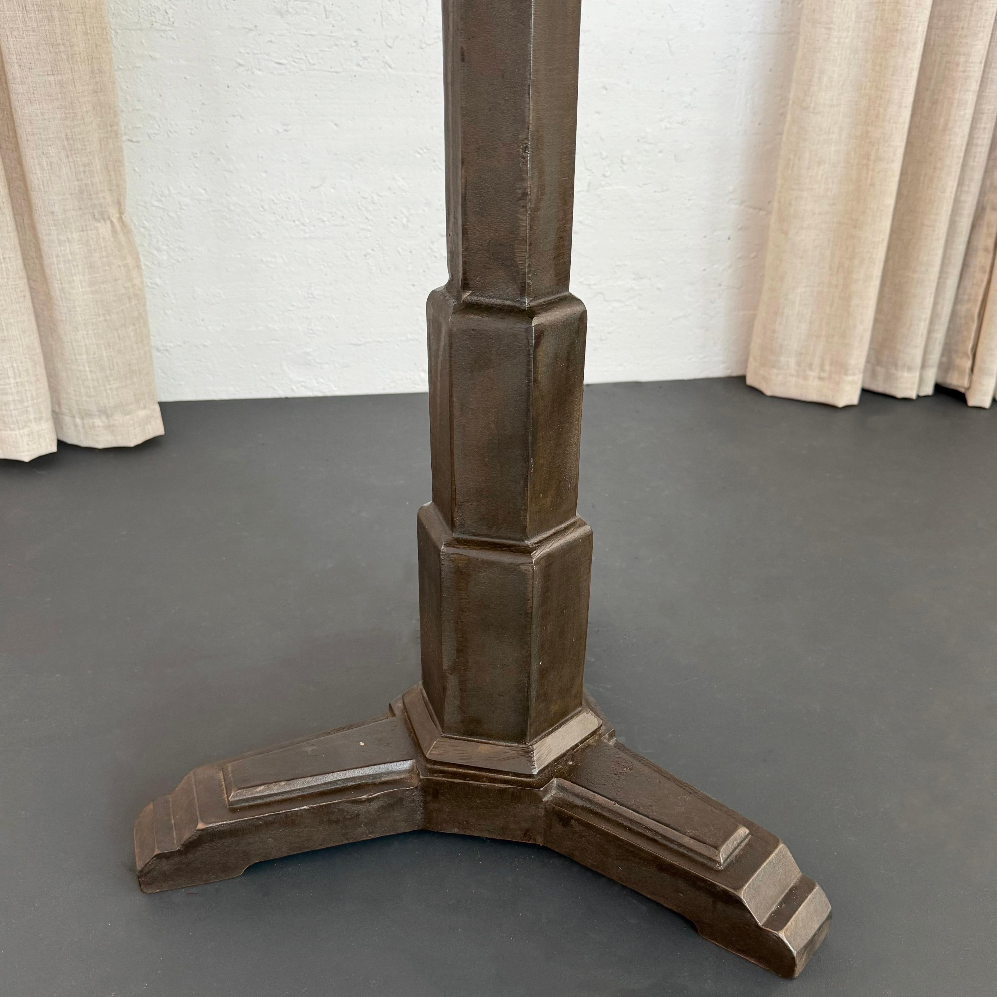 Early 20th Century Art Deco Marble And Cast Iron Bistro Table For Sale 1