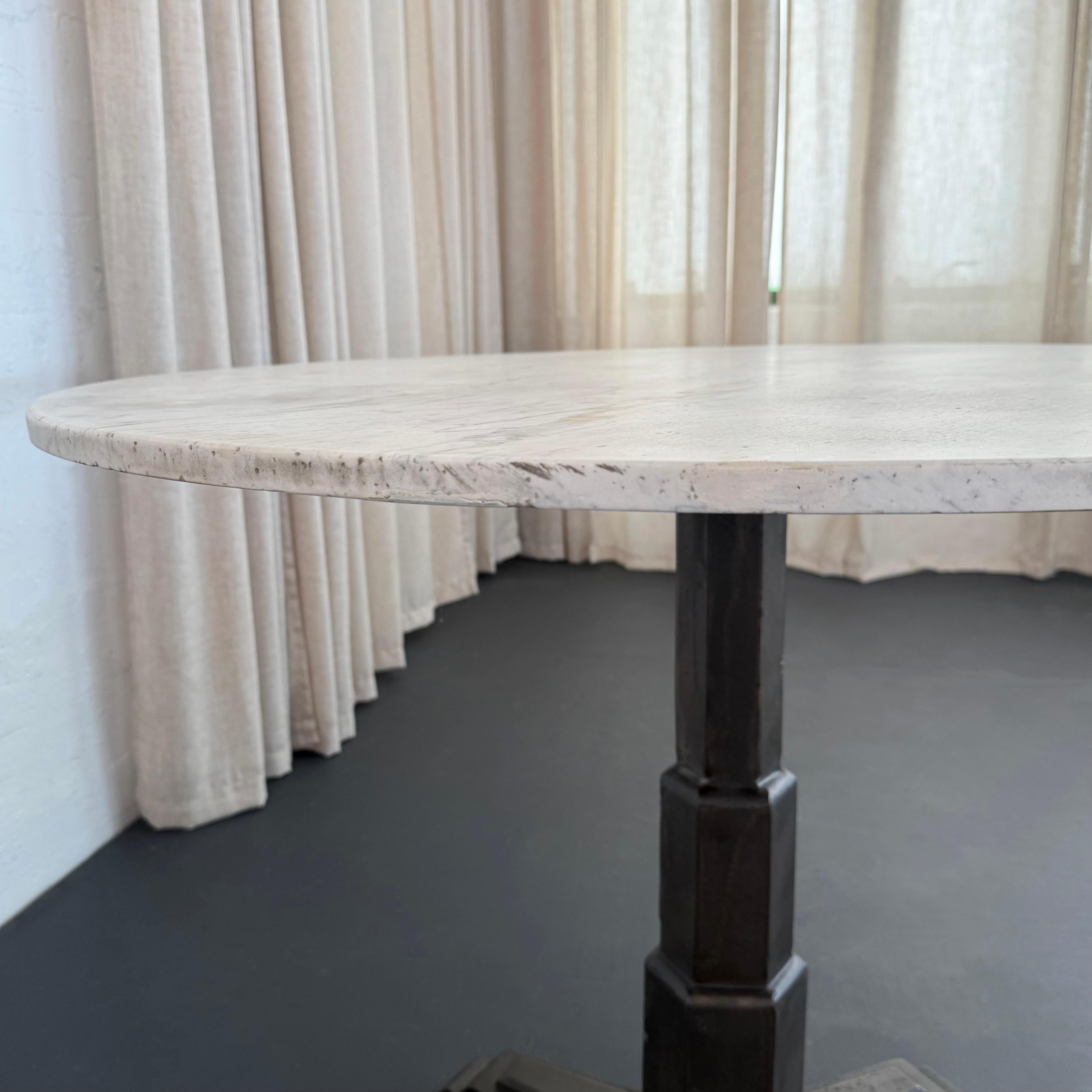 Early 20th Century Art Deco Marble And Cast Iron Bistro Table For Sale 5