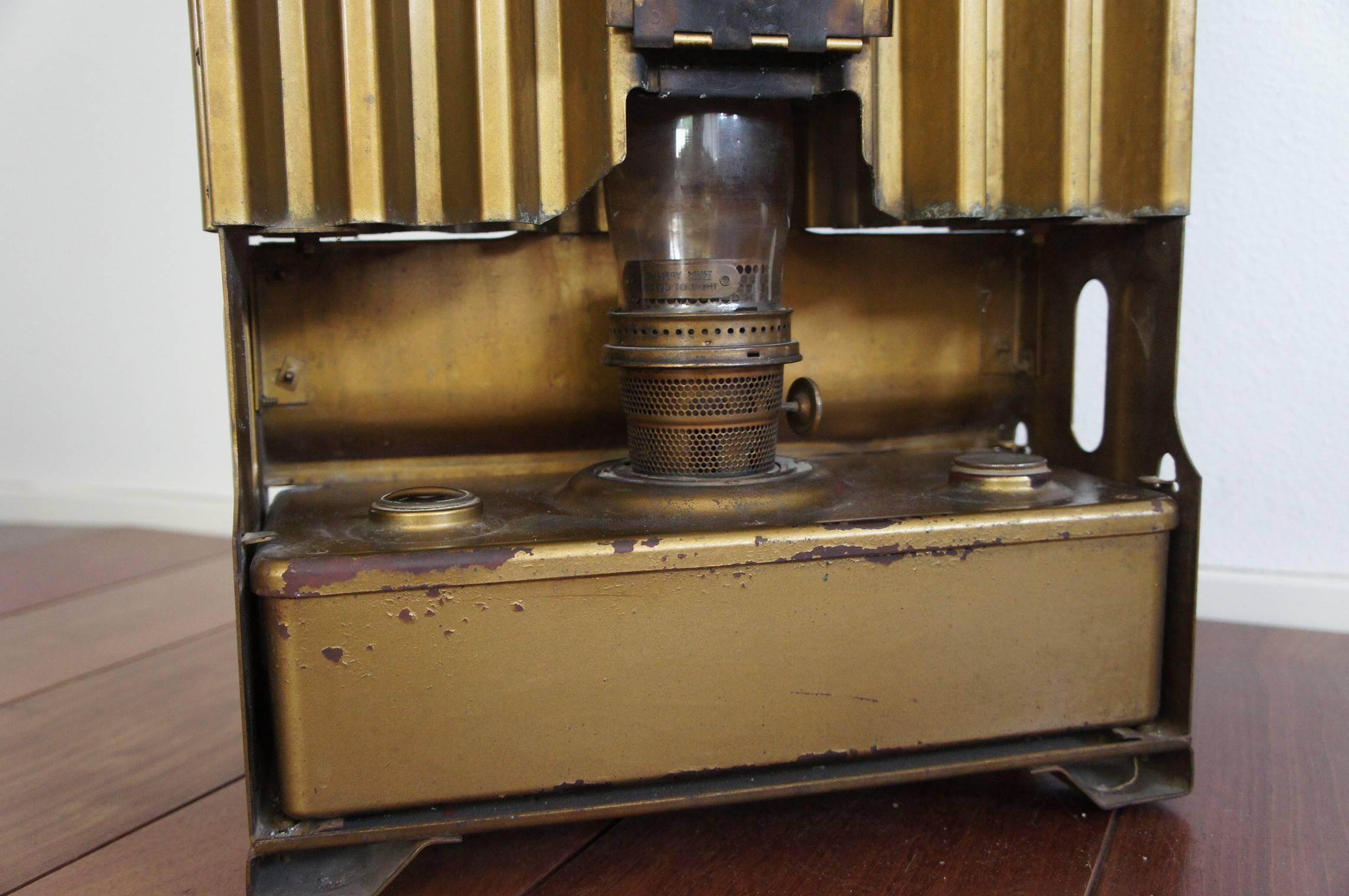Early 20th Century Art Deco Moveable Radiator with Paraffin-Oil Burner In Good Condition In Lisse, NL