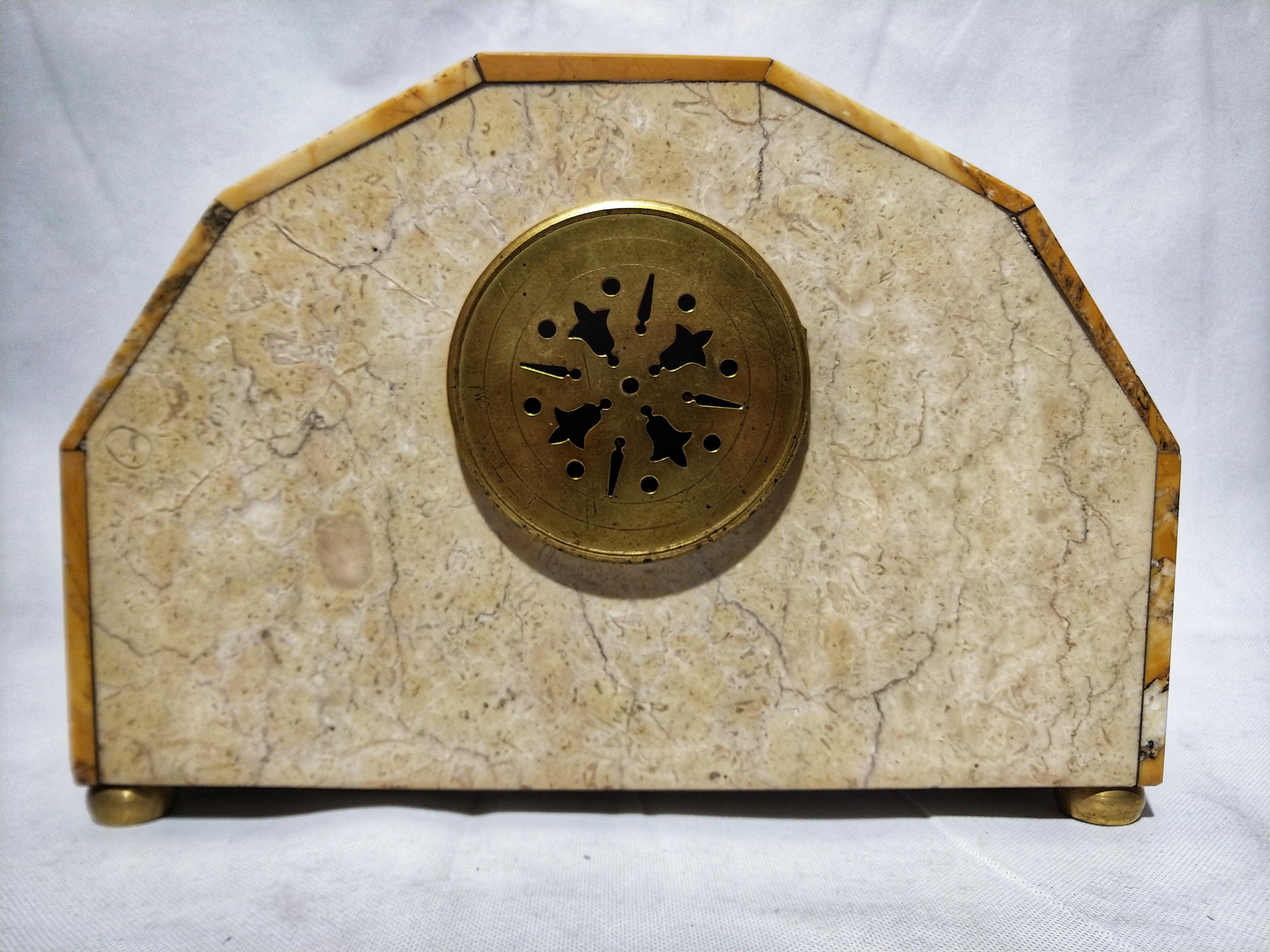 Early 20th Century Art Deco Portoro and Siena Marble Mantel Clock For Sale 7