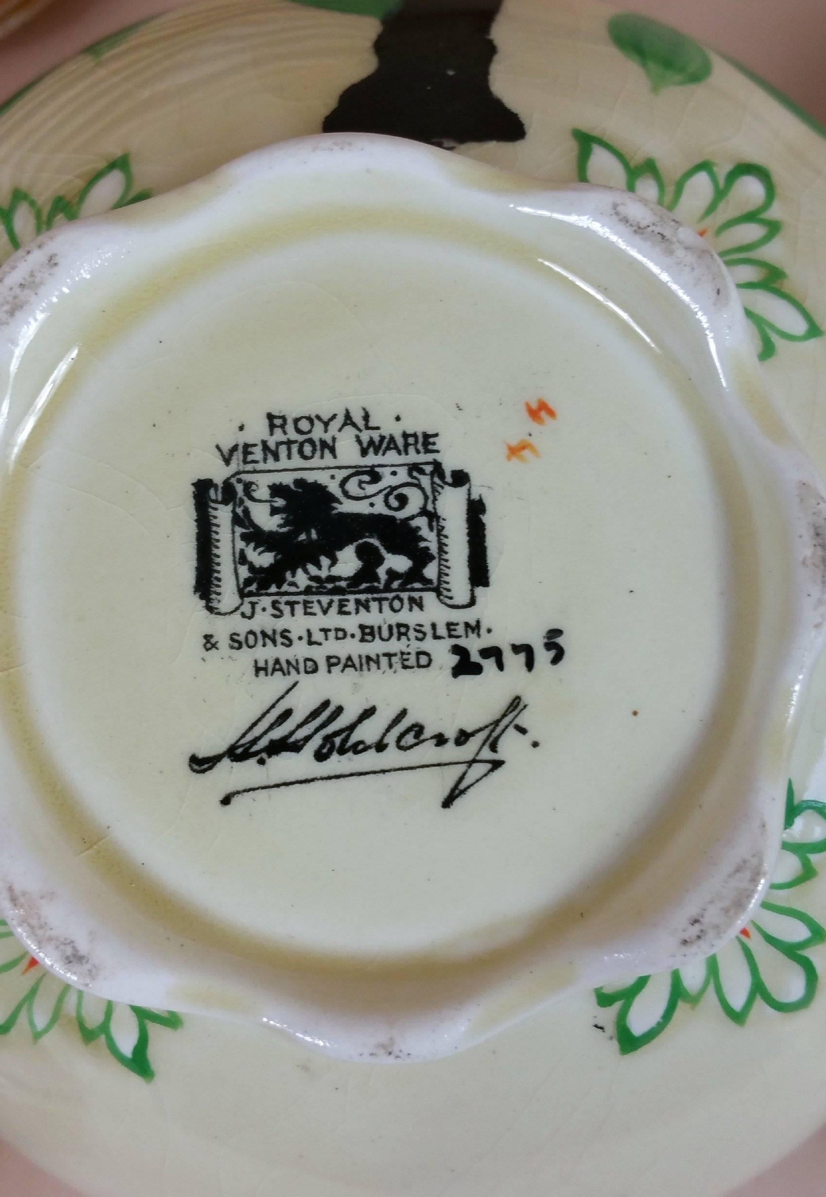 Early 20th Century Art Deco Royal Venton Ware Dinner Service For Sale 2