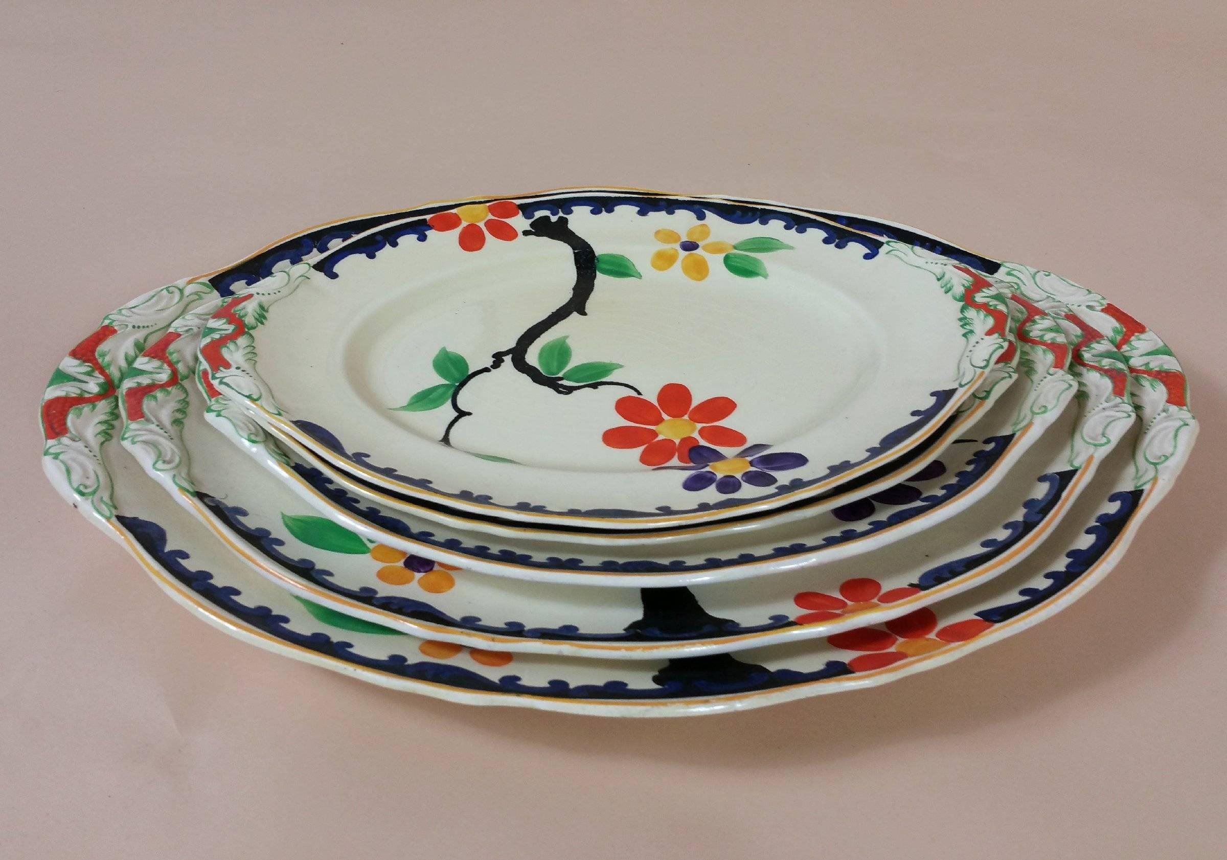 English Early 20th Century Art Deco Royal Venton Ware Dinner Service For Sale
