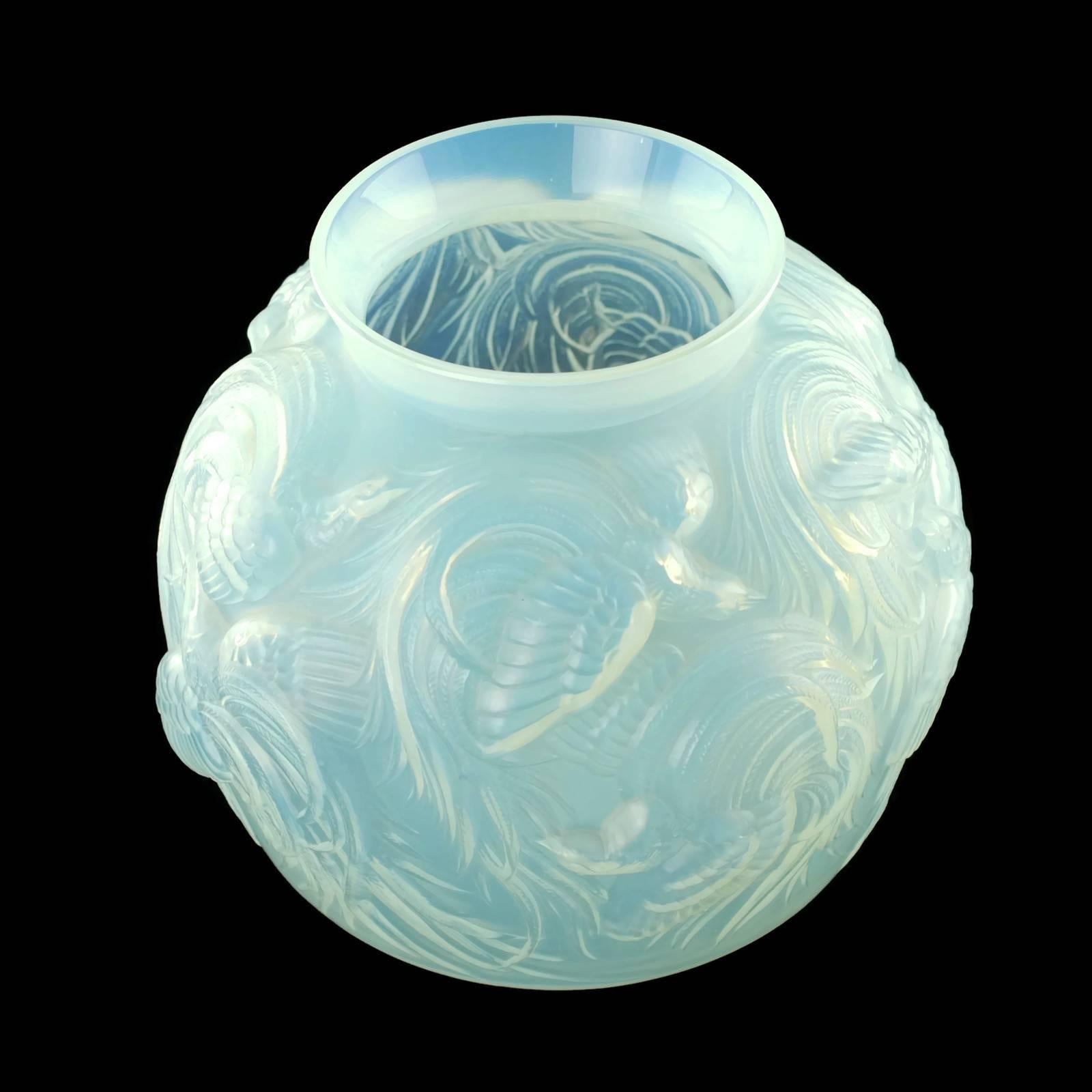 Early 20th Century Art Deco Sabino Opalescent Art Glass Birds of Paradise Vase 1