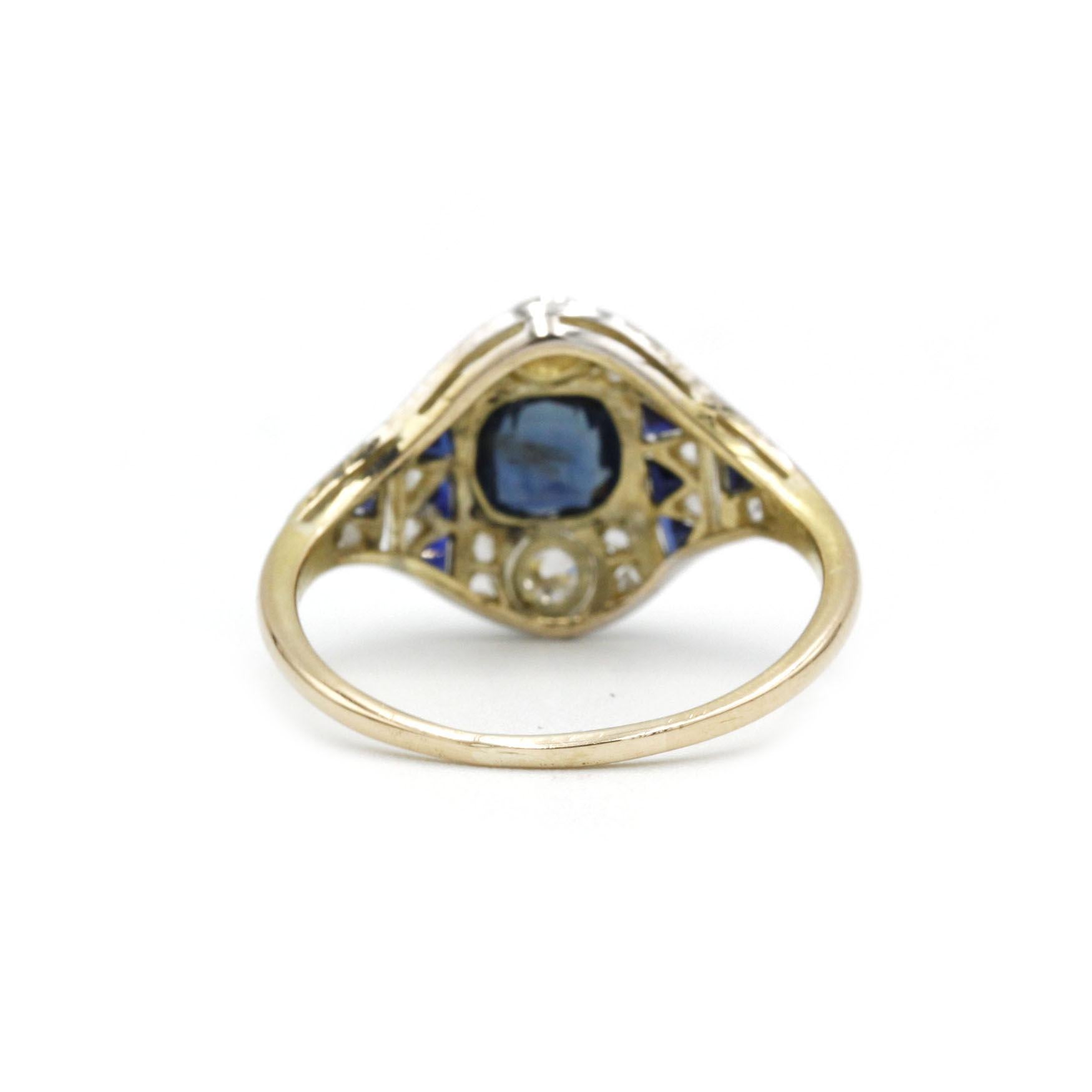 Women's Early 20th Century Art Deco Sapphire & Diamond Ring 18K Gold – French 57 (US 8) For Sale