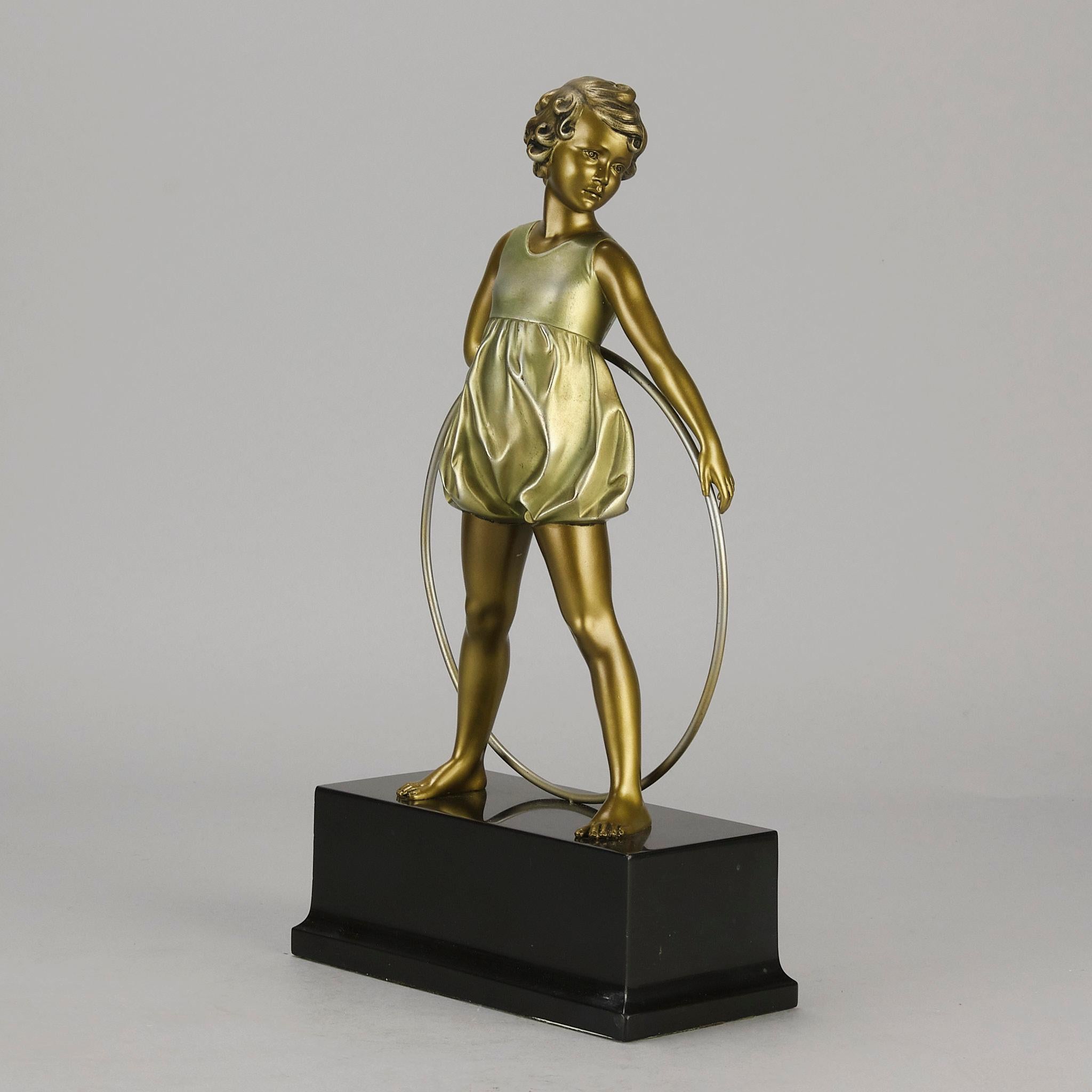 Art-déco-Skulptur „Hoop Girl“ von Ferdinand Preiss aus dem frühen 20. Jahrhundert im Angebot 3