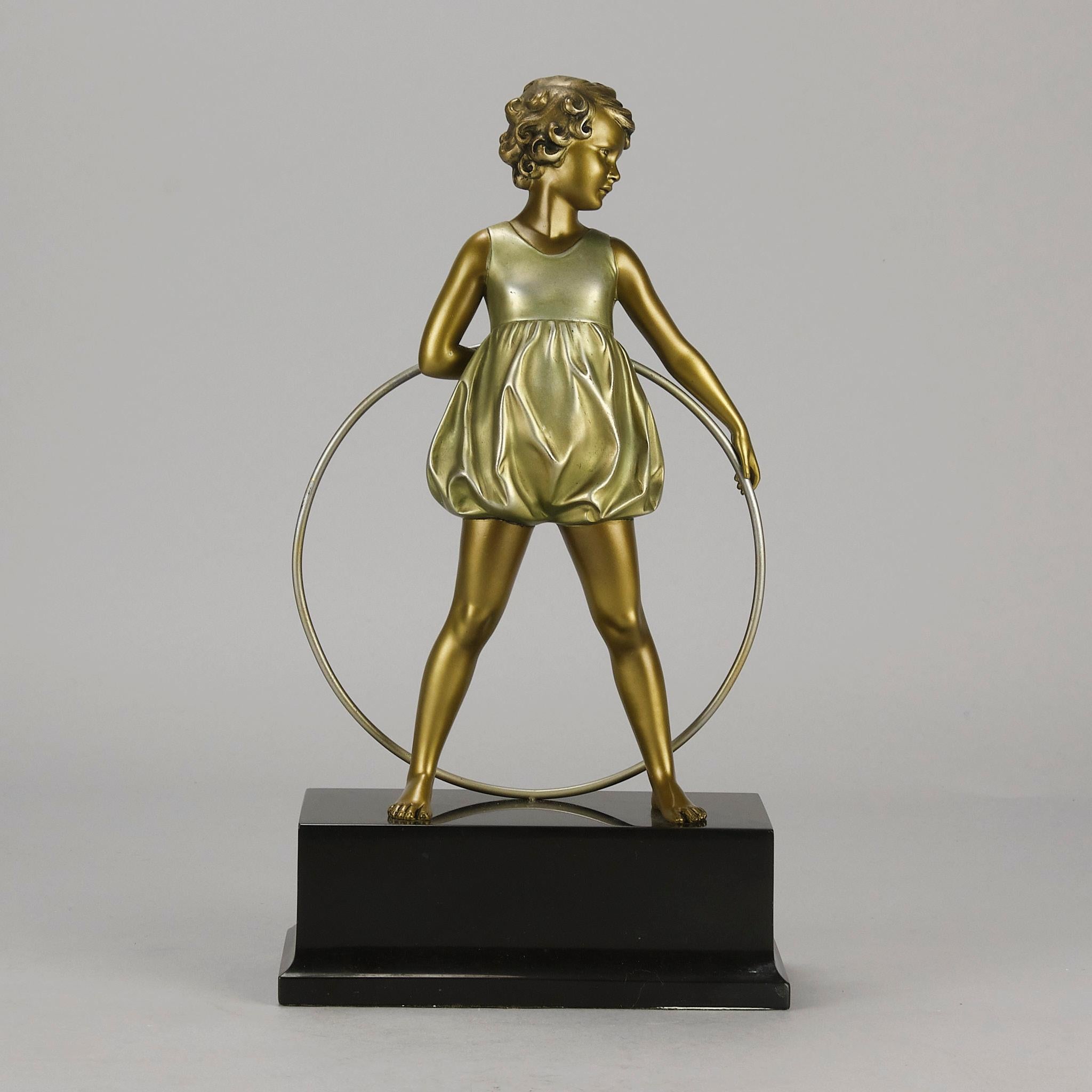 Art-déco-Skulptur „Hoop Girl“ von Ferdinand Preiss aus dem frühen 20. Jahrhundert (Art déco) im Angebot