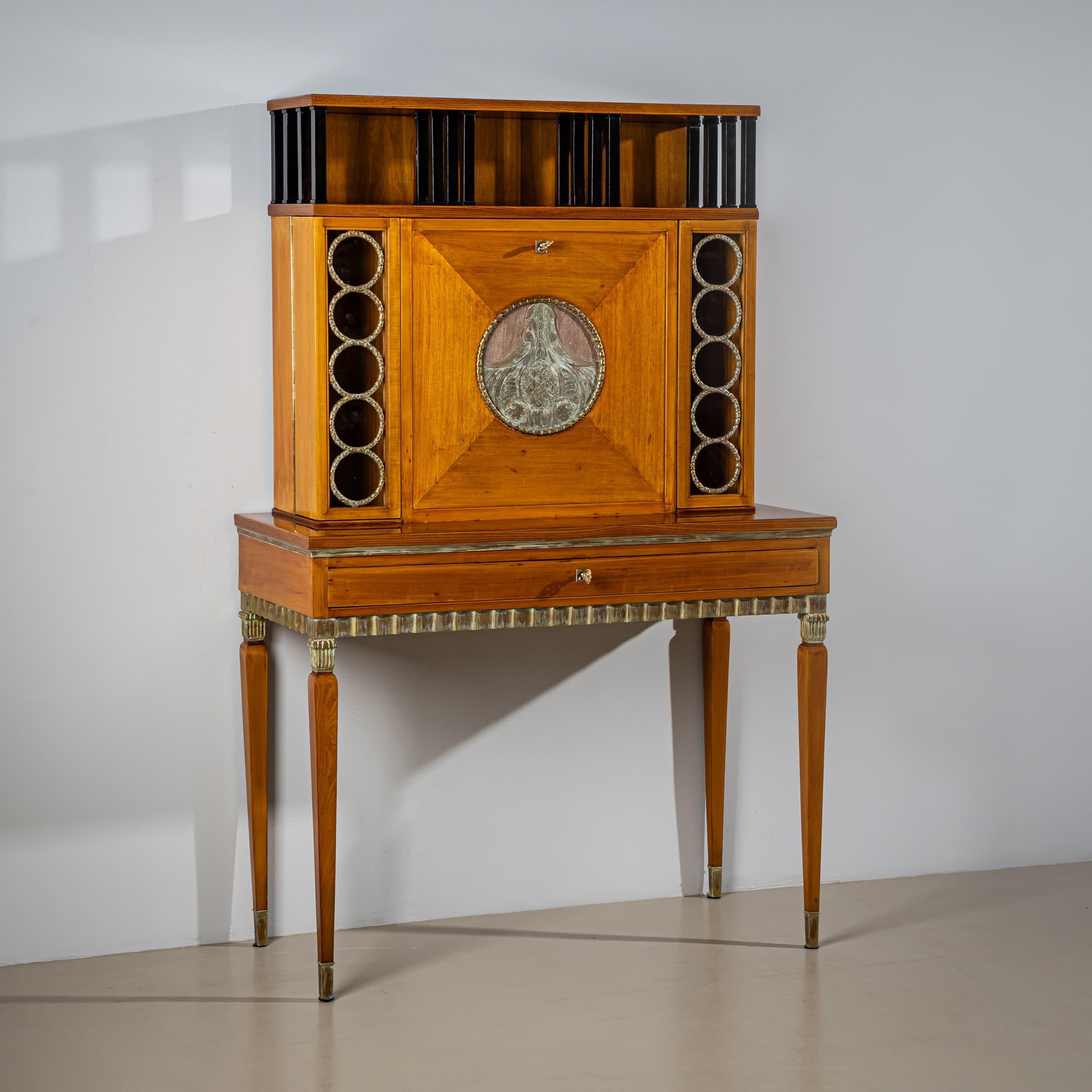 Early-20th Century Art Deco Secretaire, likely Scandinavian In Good Condition For Sale In New York, NY