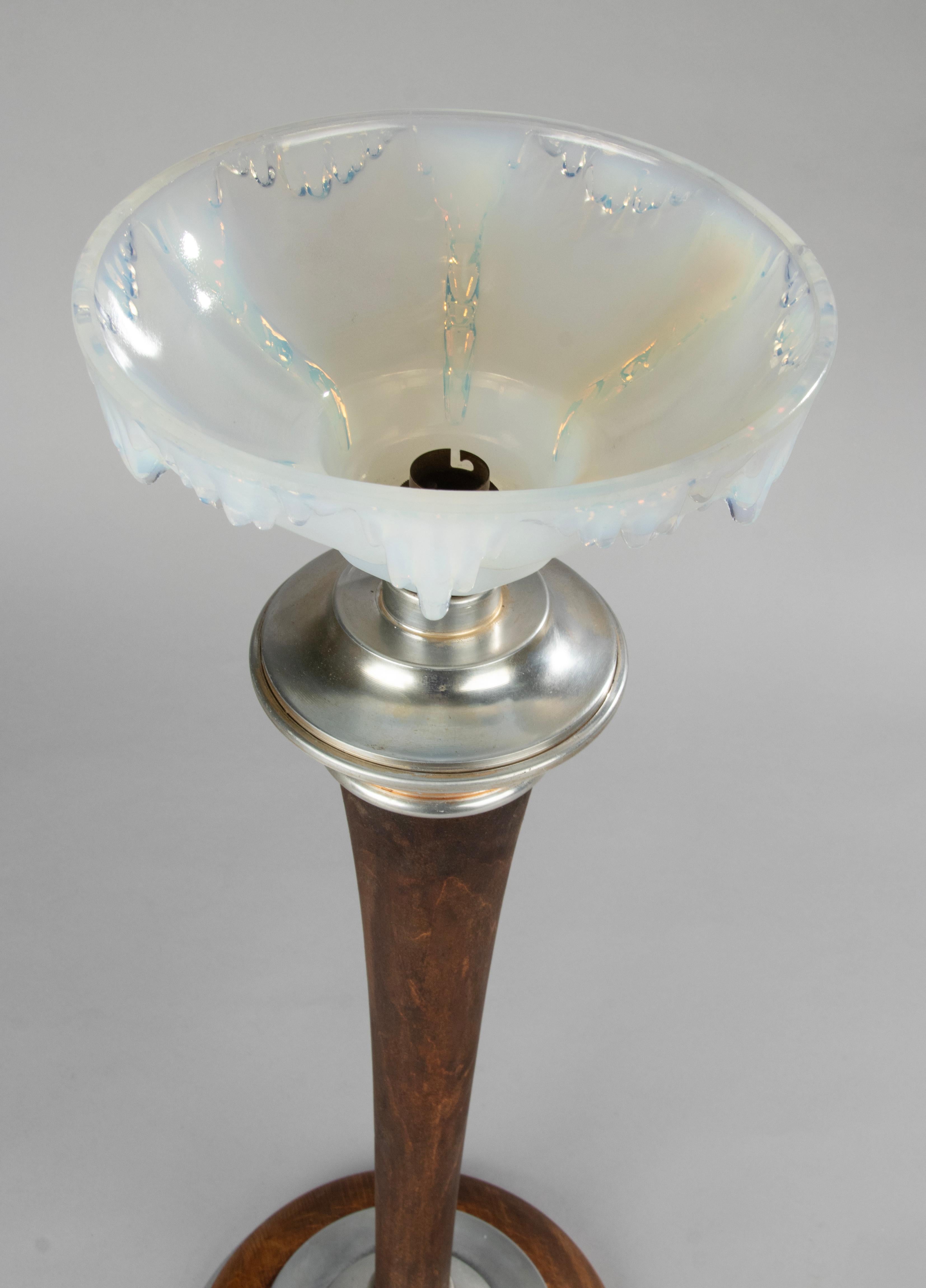 Early 20th Century Art Deco Table Lamp, Ezan Style Blue Glass Shade For Sale 8