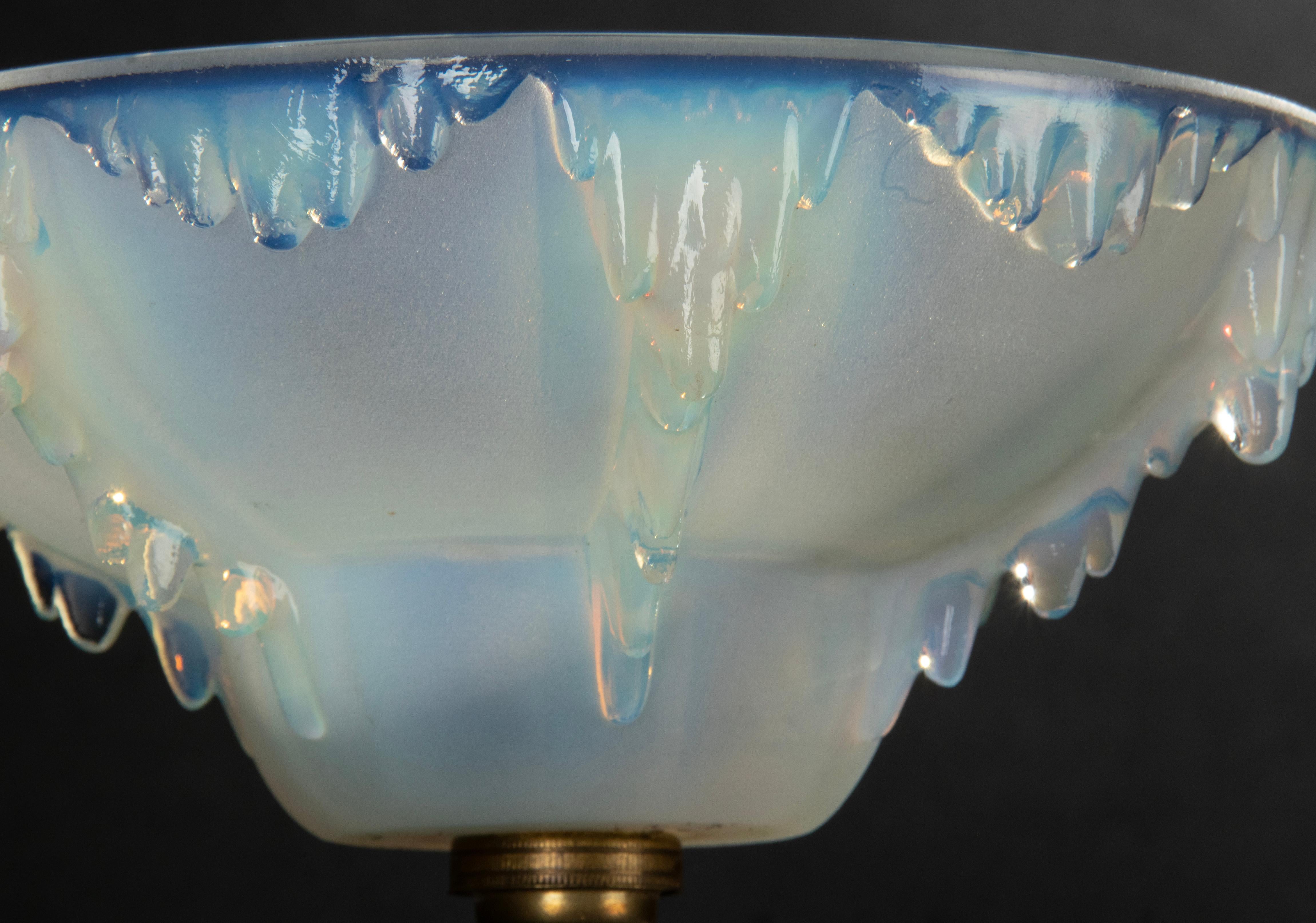 Early 20th Century Art Deco Table Lamp, Ezan Style Blue Glass Shade In Good Condition For Sale In Casteren, Noord-Brabant