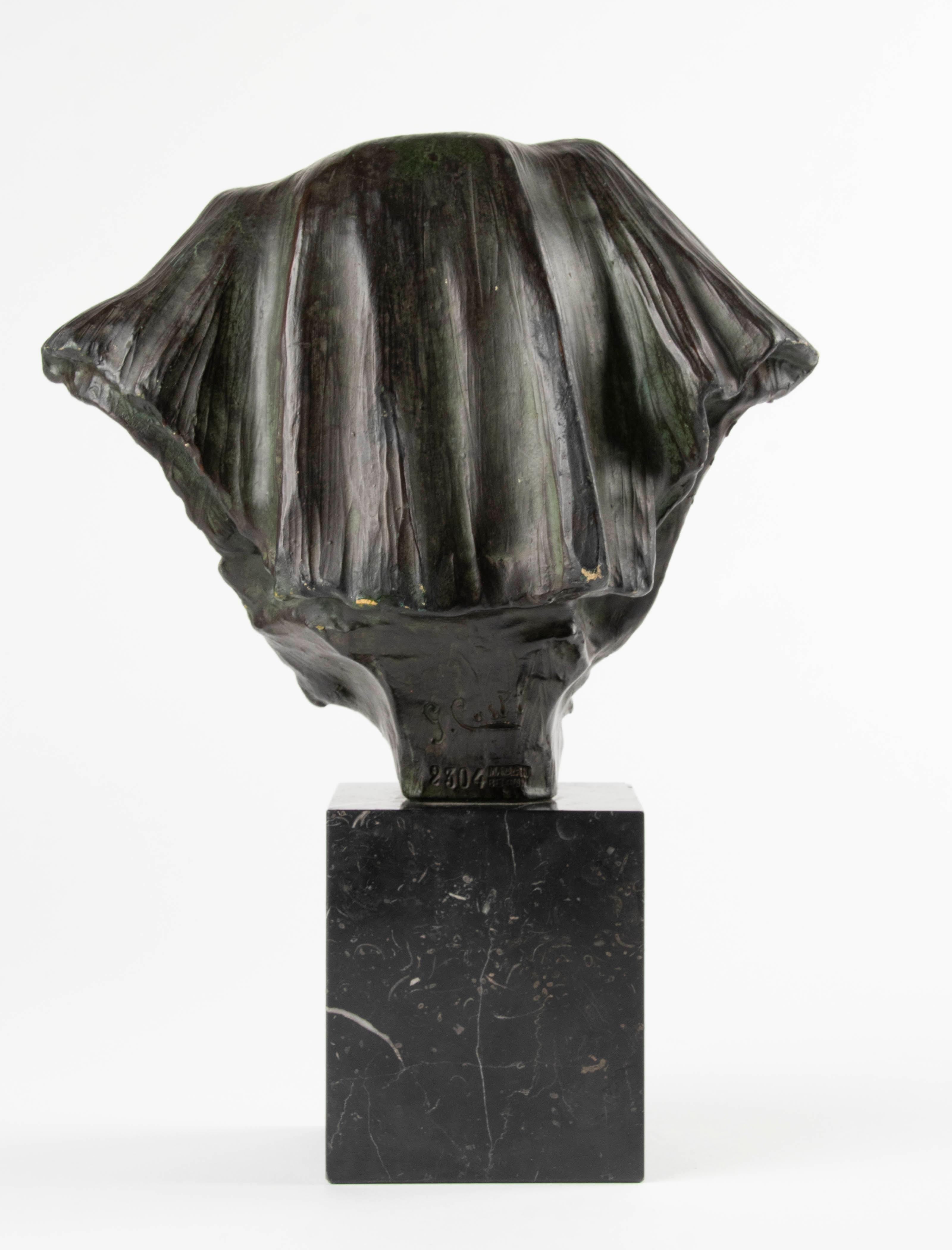 Buste de Cléopâtre en terre cuite Art Déco du début du XXe siècle par G. Carli en vente 4