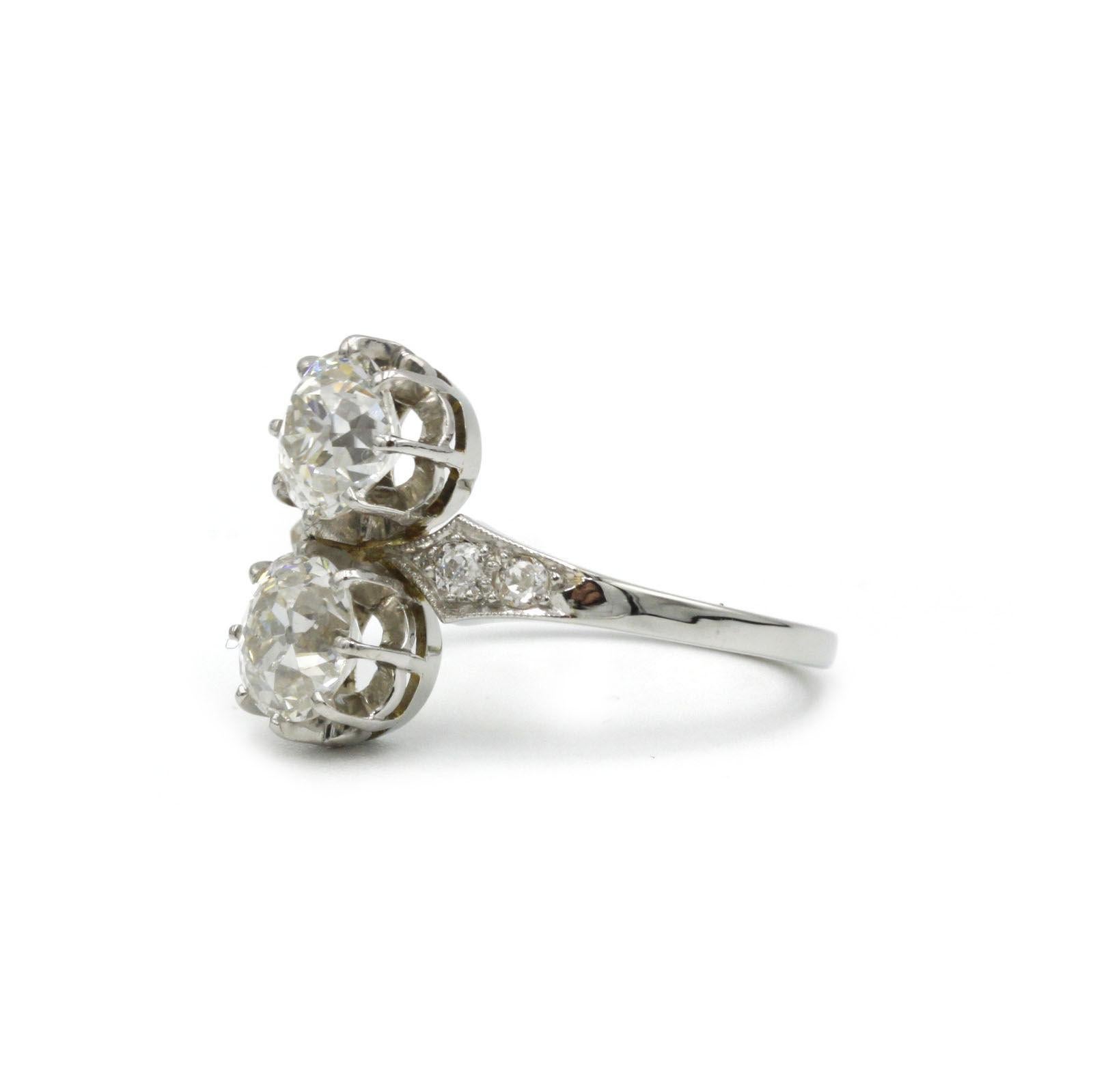 Un incantevole anello Art Deco francese dei primi del Novecento 