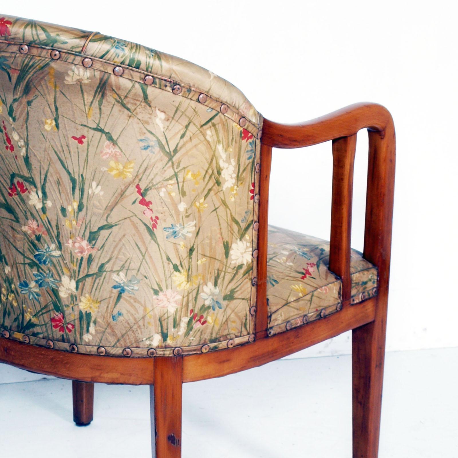 Art-déco-Sessel aus Nussbaumholz des frühen 20. Jahrhunderts, Jules Leleu zugeschrieben (Lackleder) im Angebot