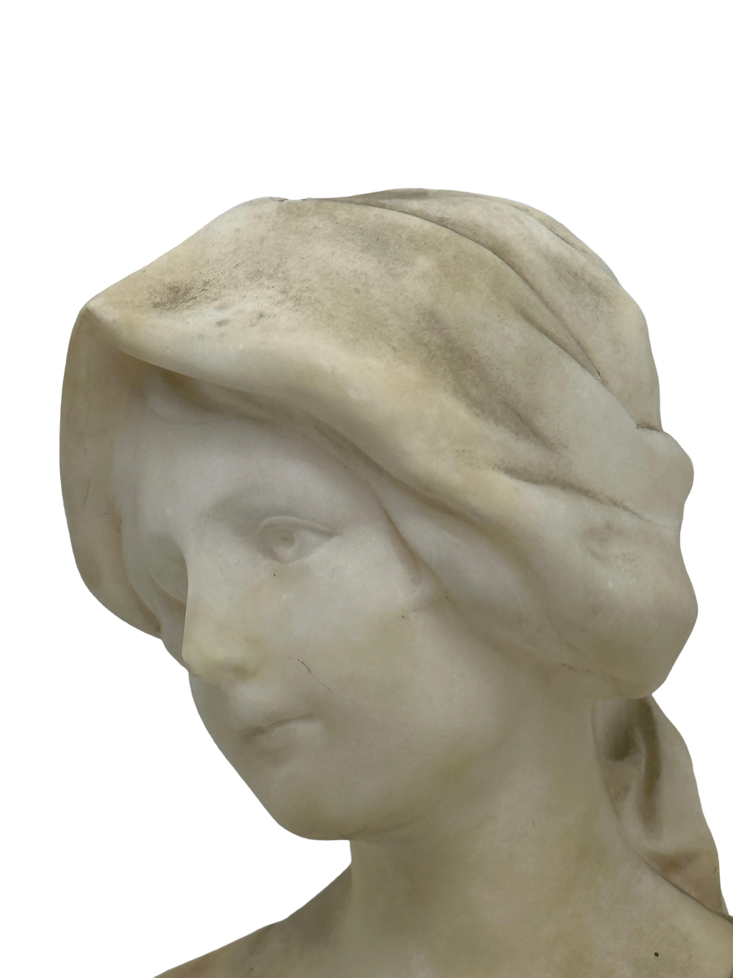 Early 20th Century Art Nouveau Alabaster Girl Bust, 1890s, Italy In Good Condition In Nuernberg, DE
