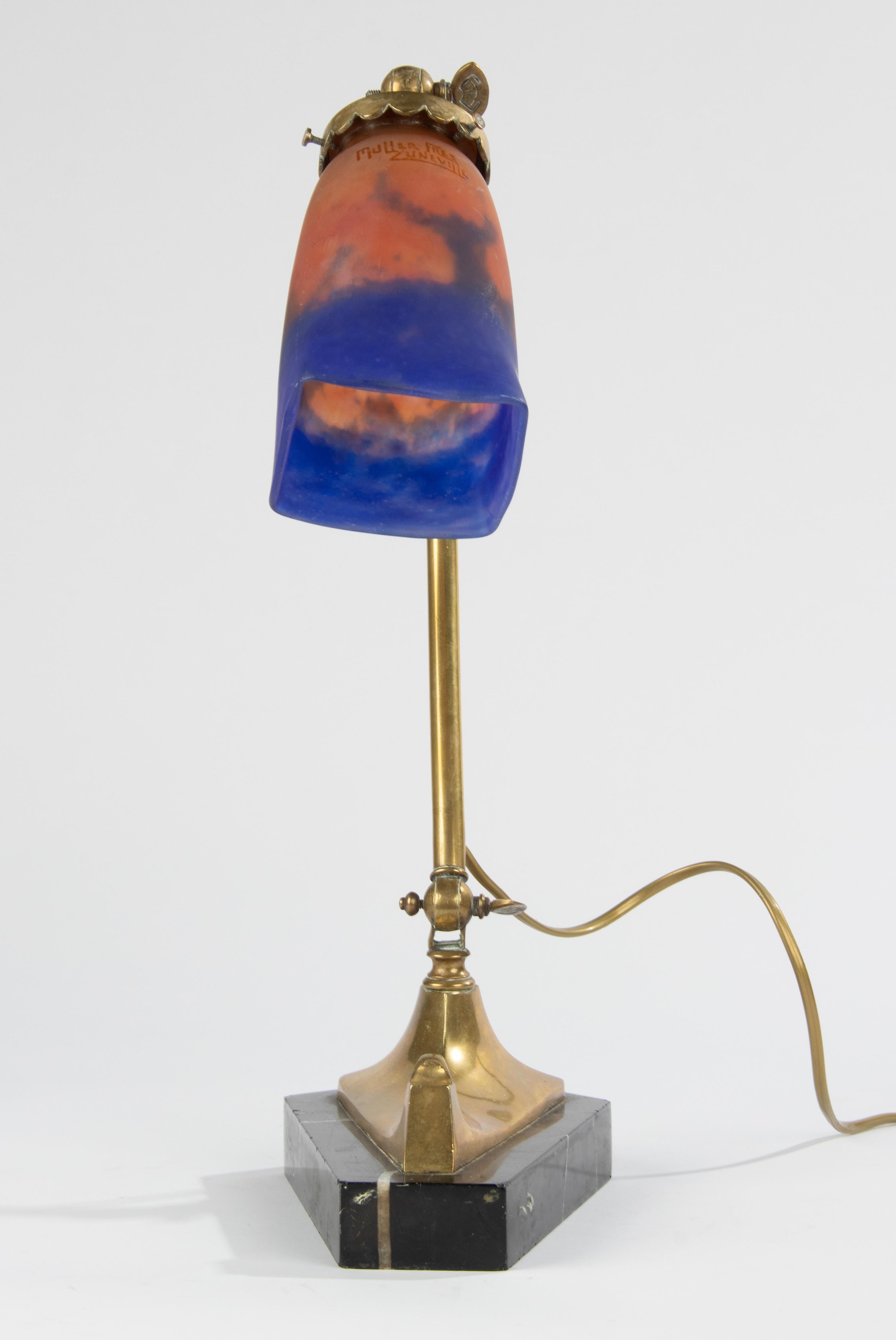 Early 20th Century Art Nouveau Brass Desk Table Lamp, Muller Freres Paste Glass For Sale 8