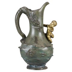 Jugendstil-Bronze „Putto-Krug“ aus dem frühen 20. Jahrhundert von Georges Van De Voorde