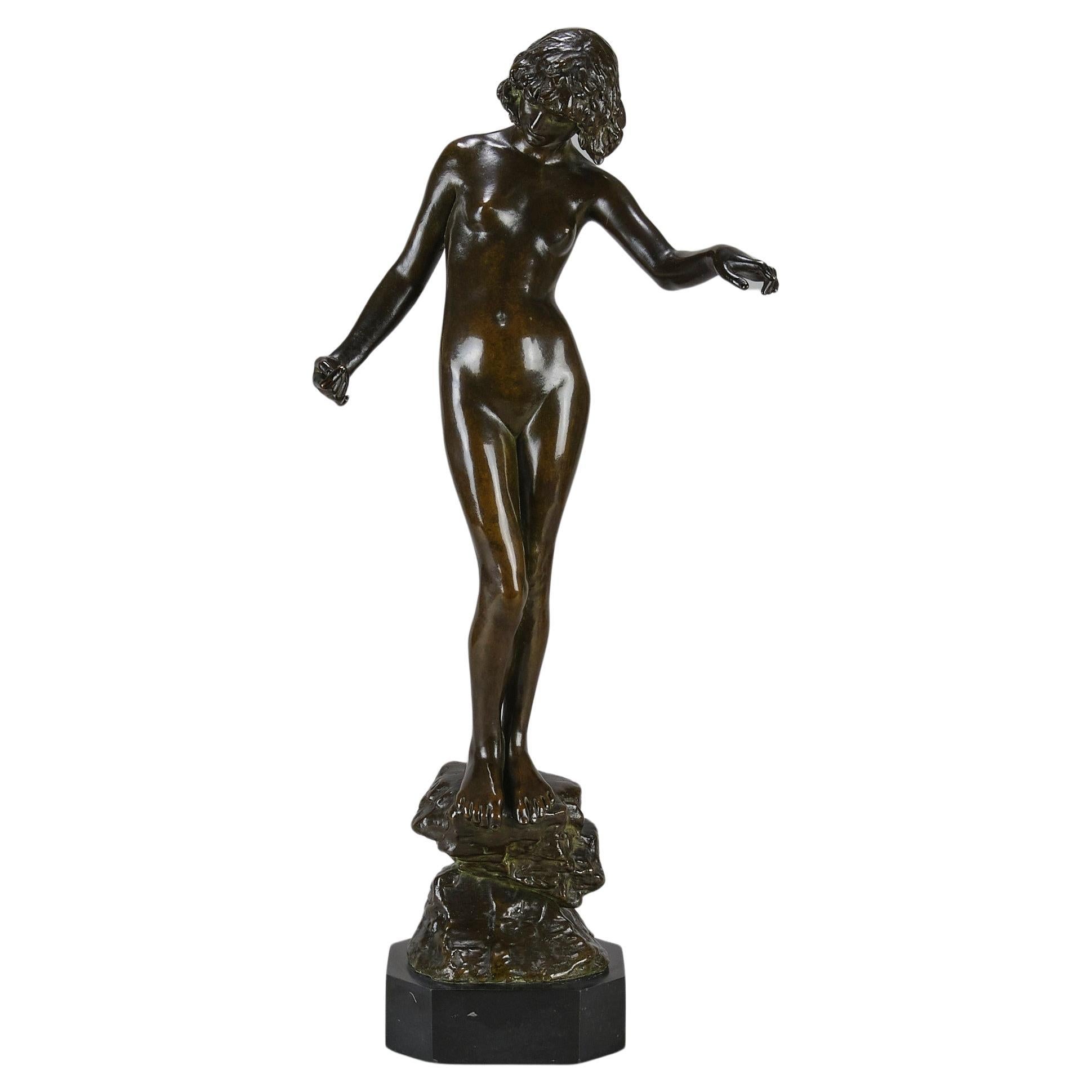 Sculpture en bronze Art Nouveau du début du 20e siècle intitulée "Folly" par Onslow Ford en vente