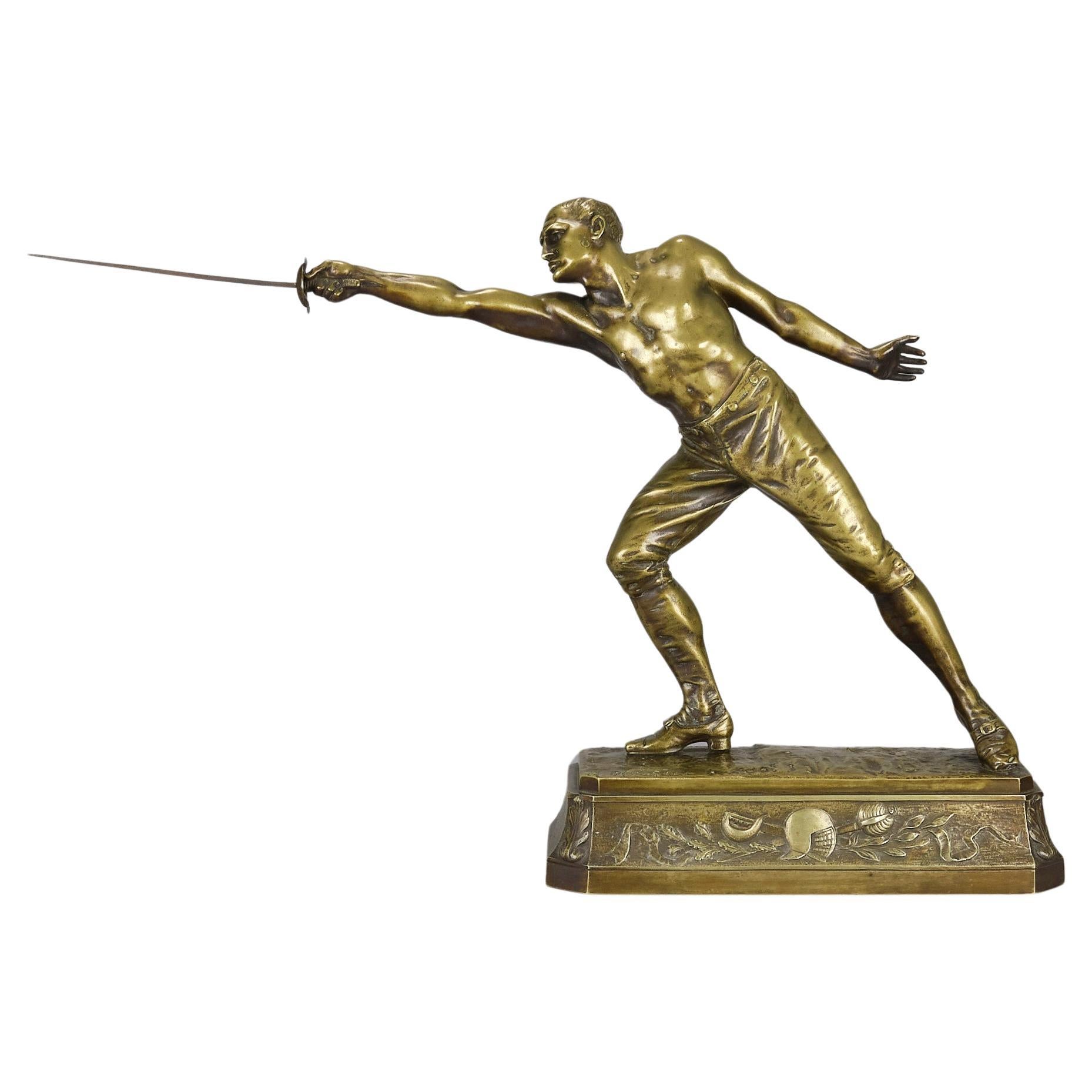 Early 20th Century Art Nouveau Bronze Sculpture "The Fencer" by Rudolf Küchler For Sale