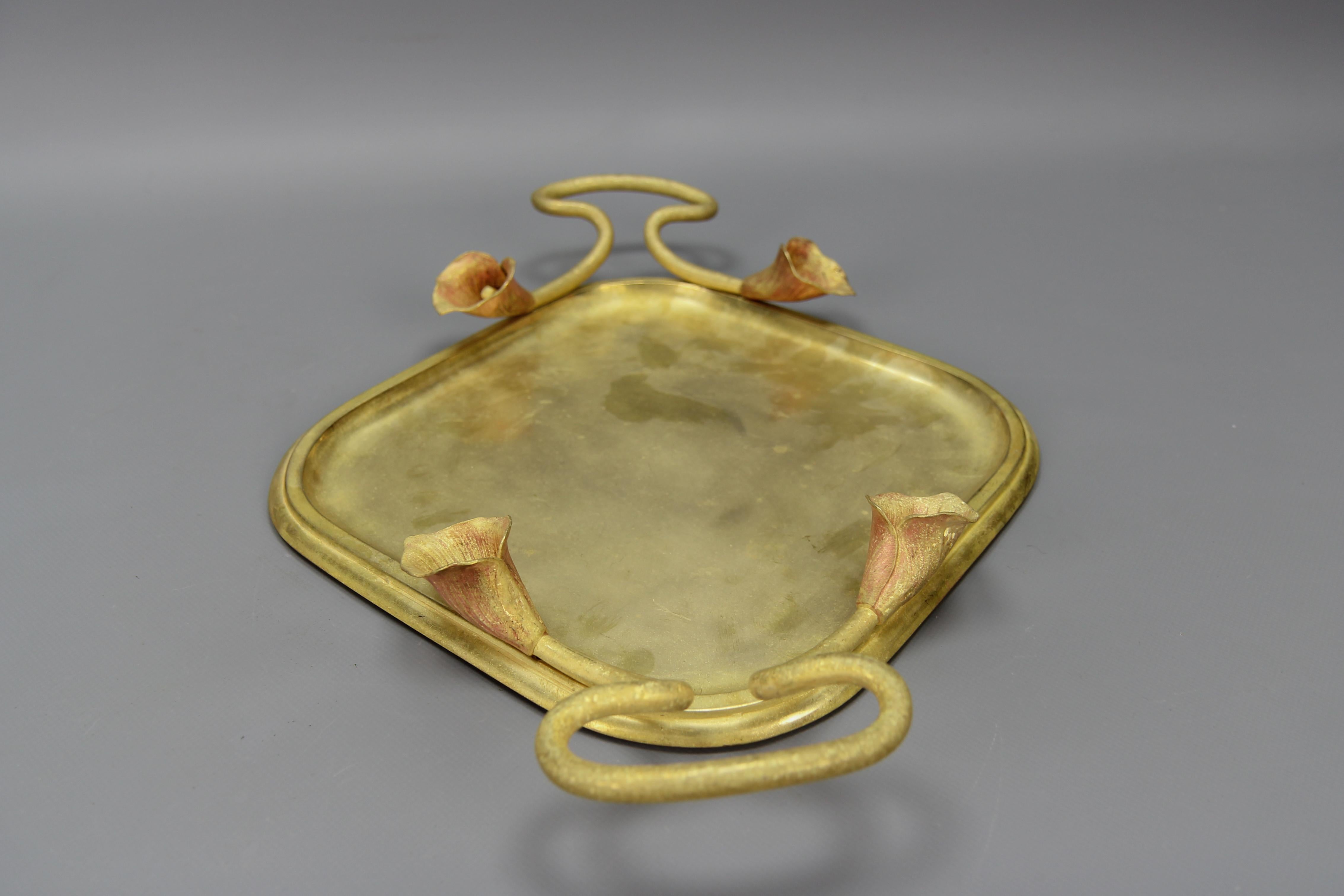 Frühes 20. Jahrhundert Jugendstil-Bronze-Tablett mit Calla-Lilien im Angebot 12