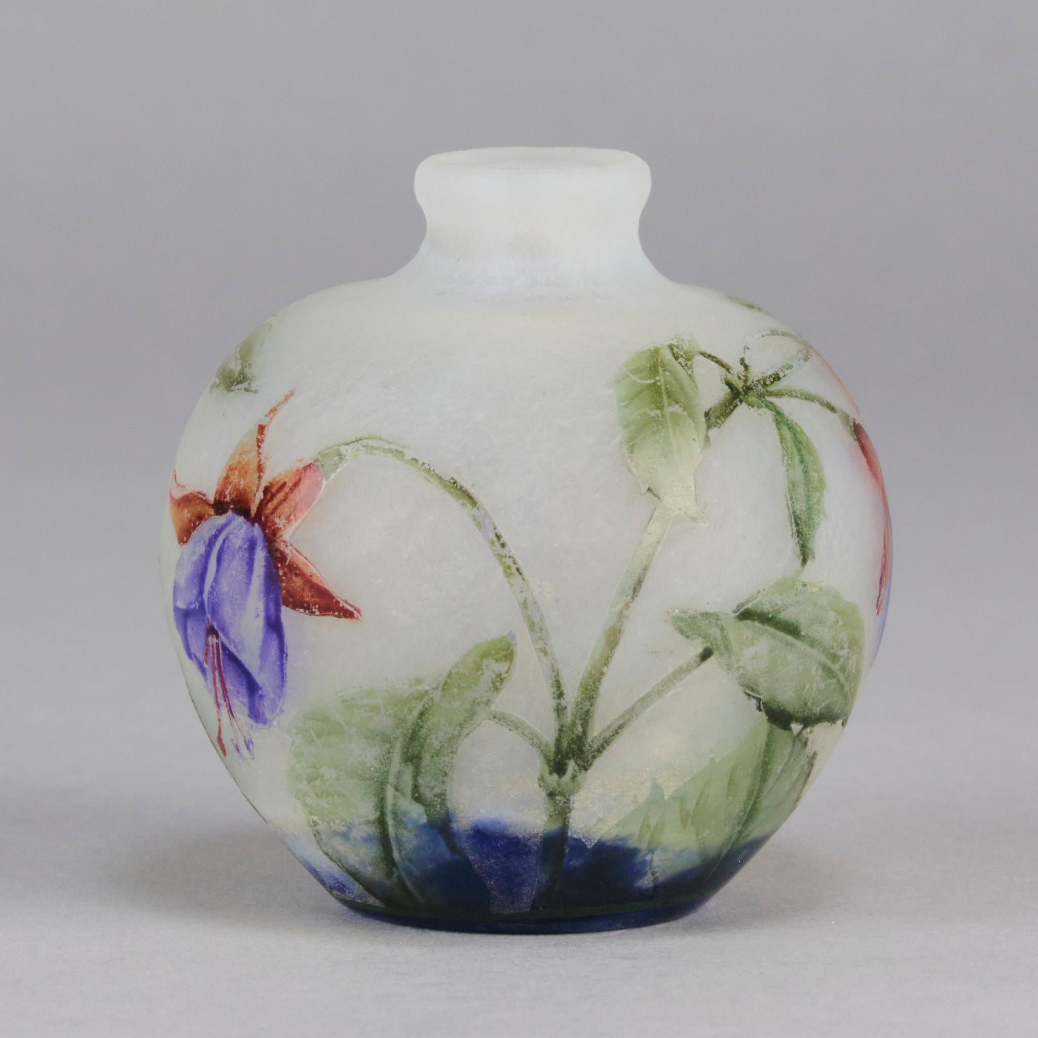 Vetro Vaso in vetro cammeo Art Nouveau del primo Novecento 