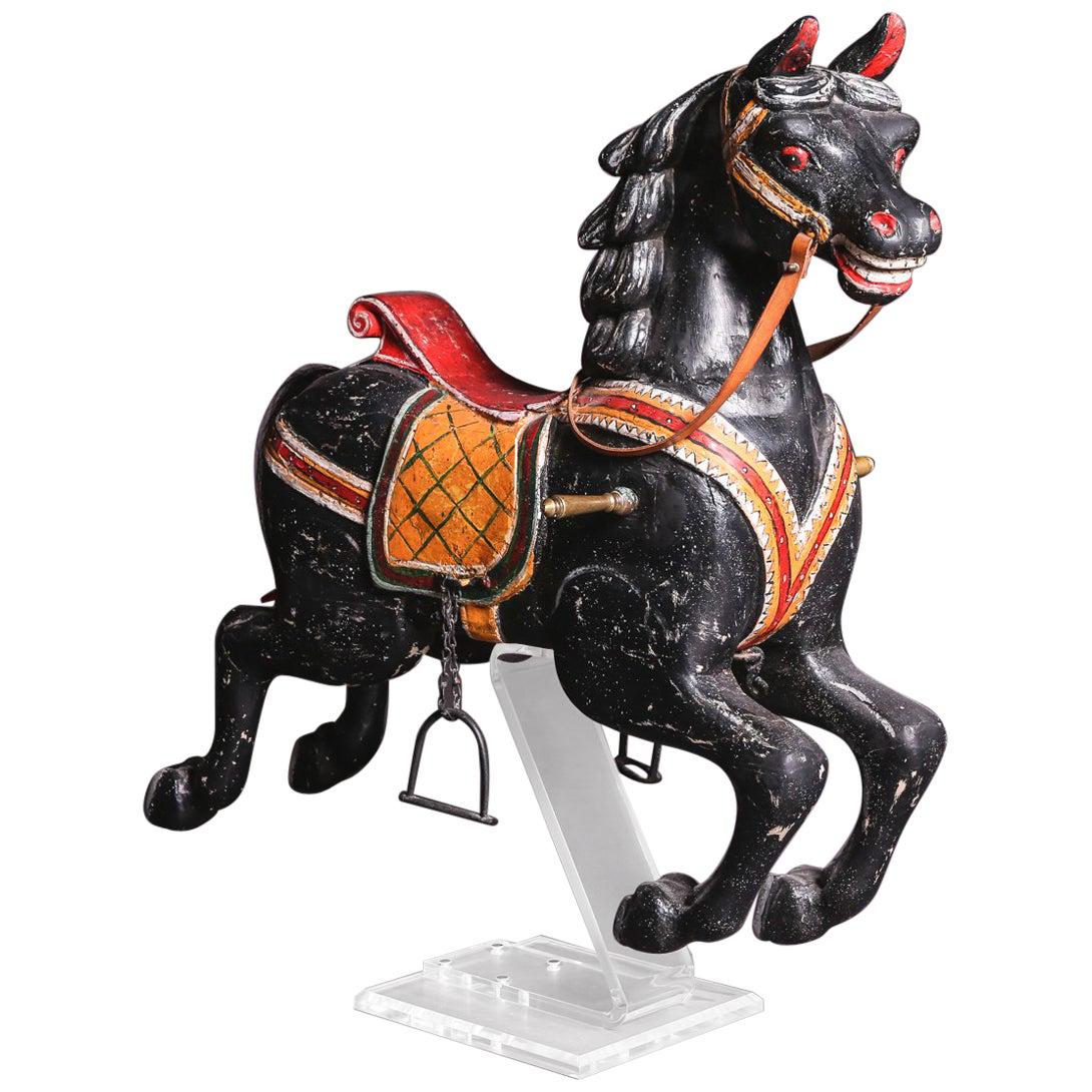 Carousel Art nouveau du début du XXe siècle avec cheval pivotant