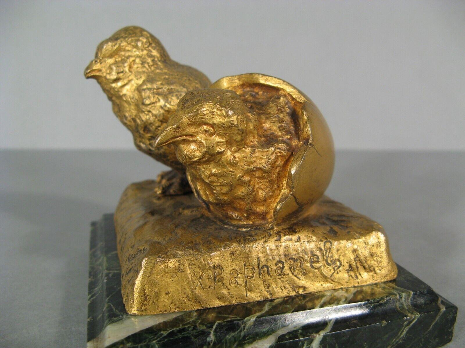 Empire Chick Emerging from Egg Bronze Sculpture by Xavier Raphanel, 20th c. - 1Y181