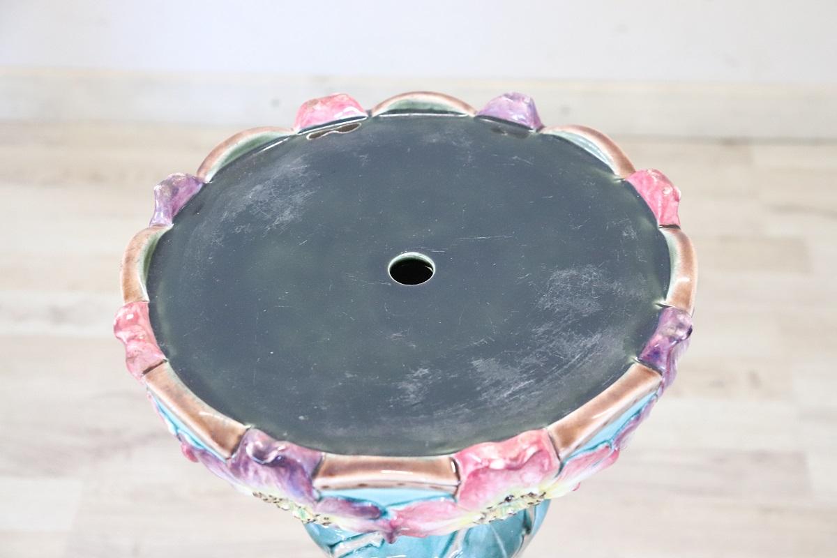 Early 20th Century Art Nouveau Column with Ceramic Vase For Sale 6