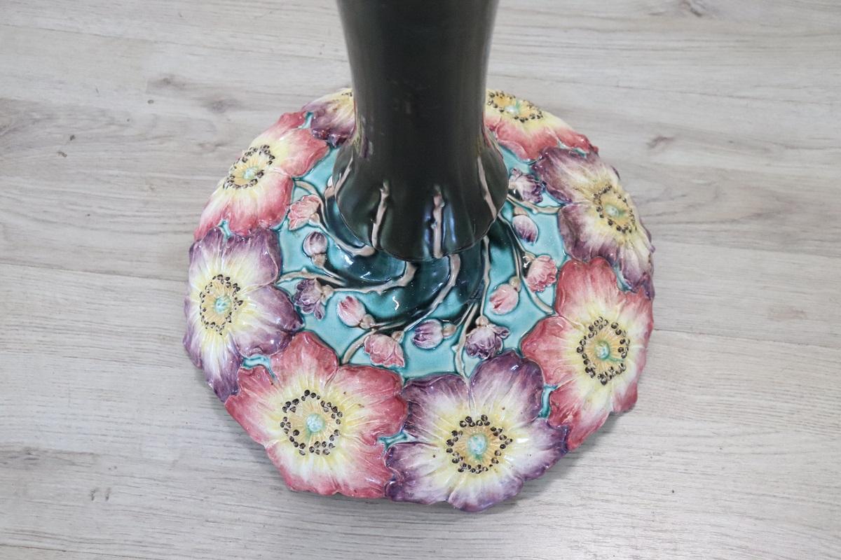 Early 20th Century Art Nouveau Column with Ceramic Vase For Sale 7