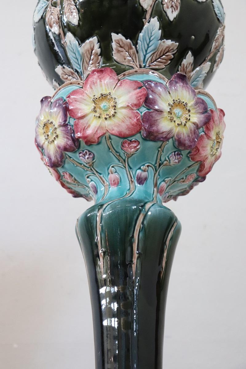 Early 20th Century Art Nouveau Column with Ceramic Vase For Sale 11